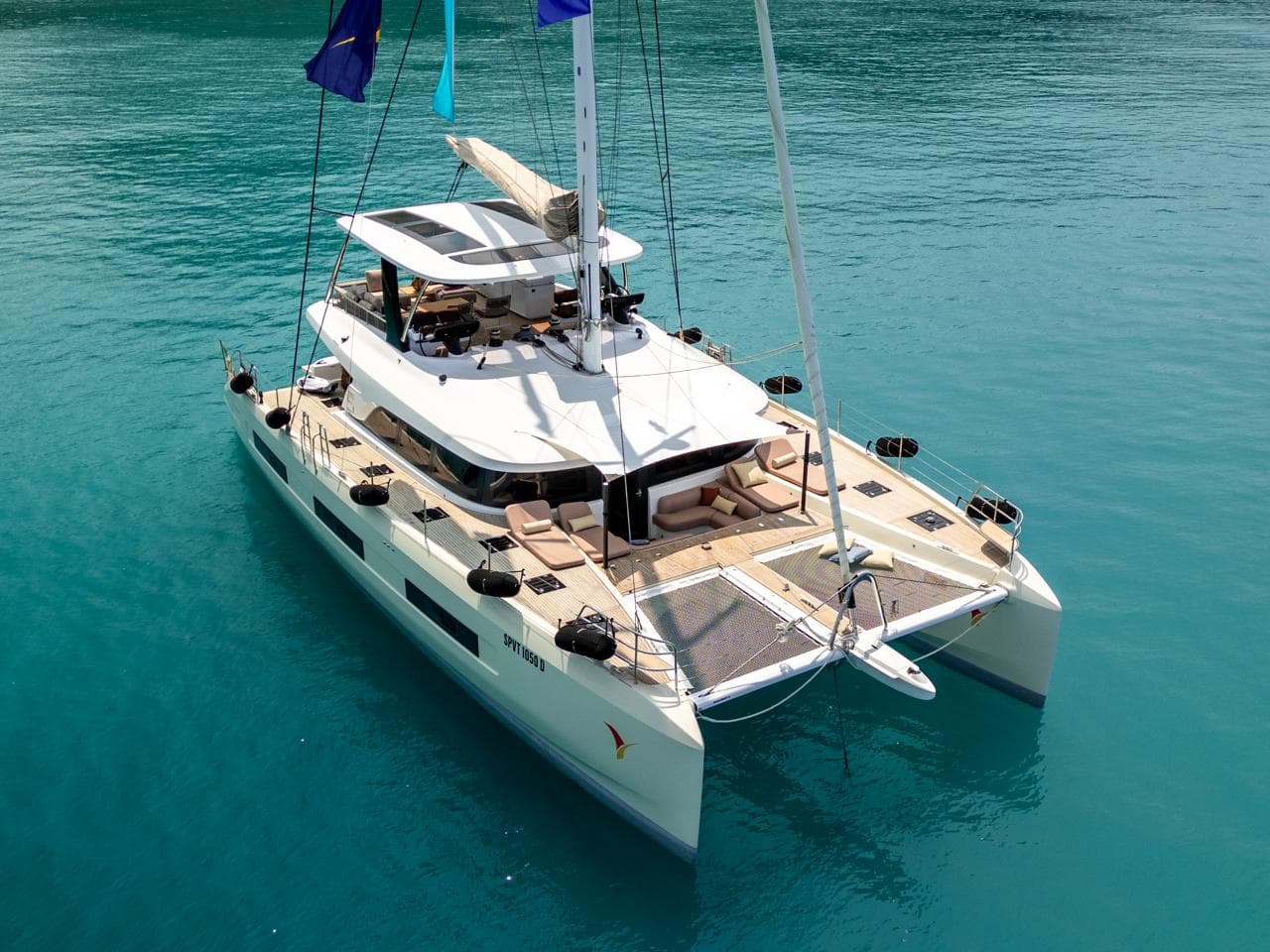 Lagoon Sixty 5 SAILUXE - Gloria
