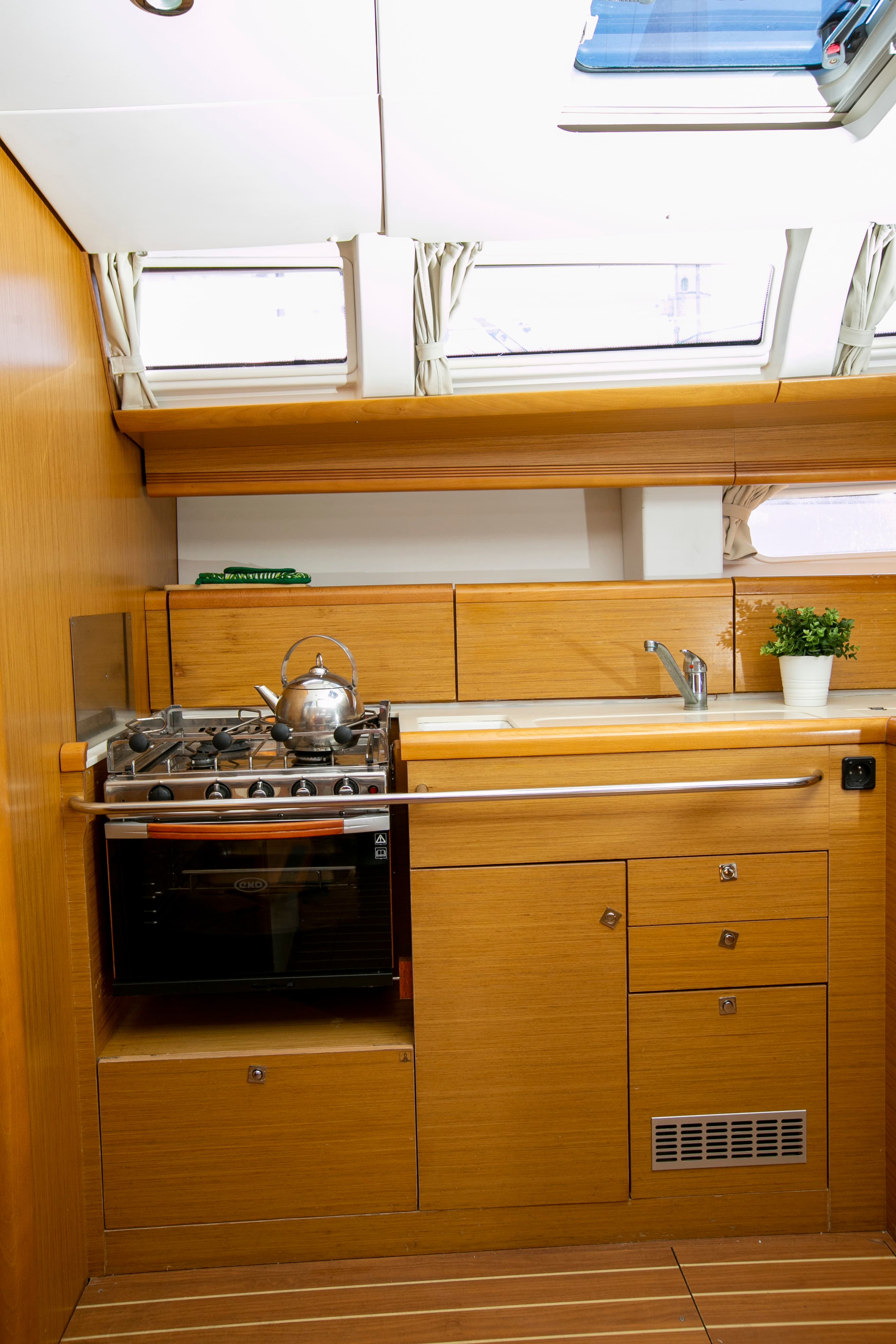 Jeanneau Sun Odyssey 49i Mimi – bilde 4 av 9