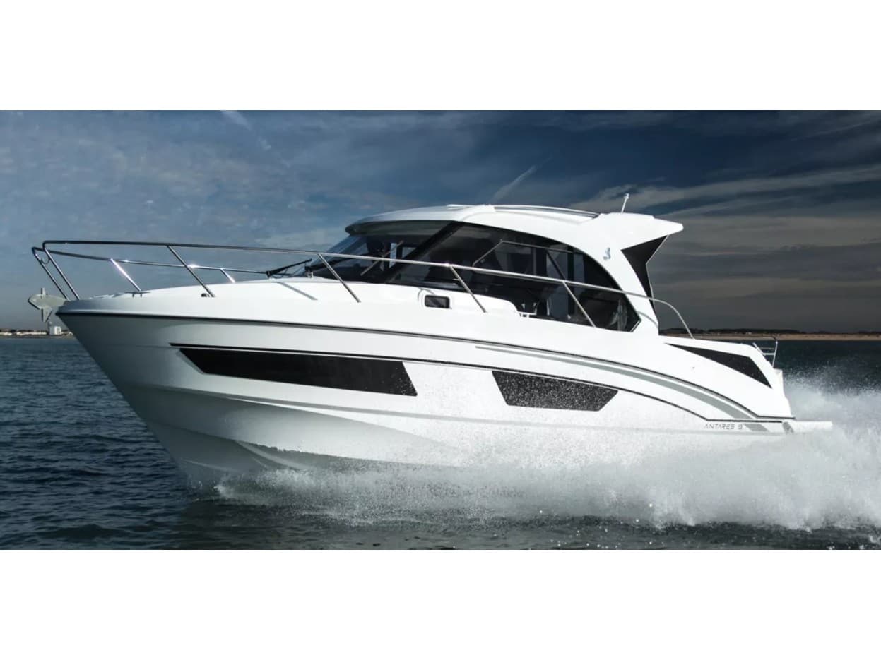 Beneteau Antares 9 OB ESCAPE