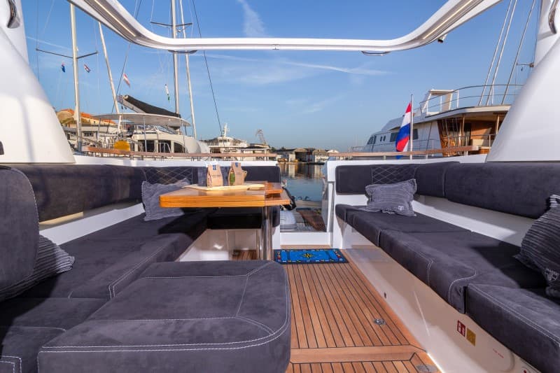 Marex 360 Cabriolet Cruiser 7 Happy days – bilde 2 av 14