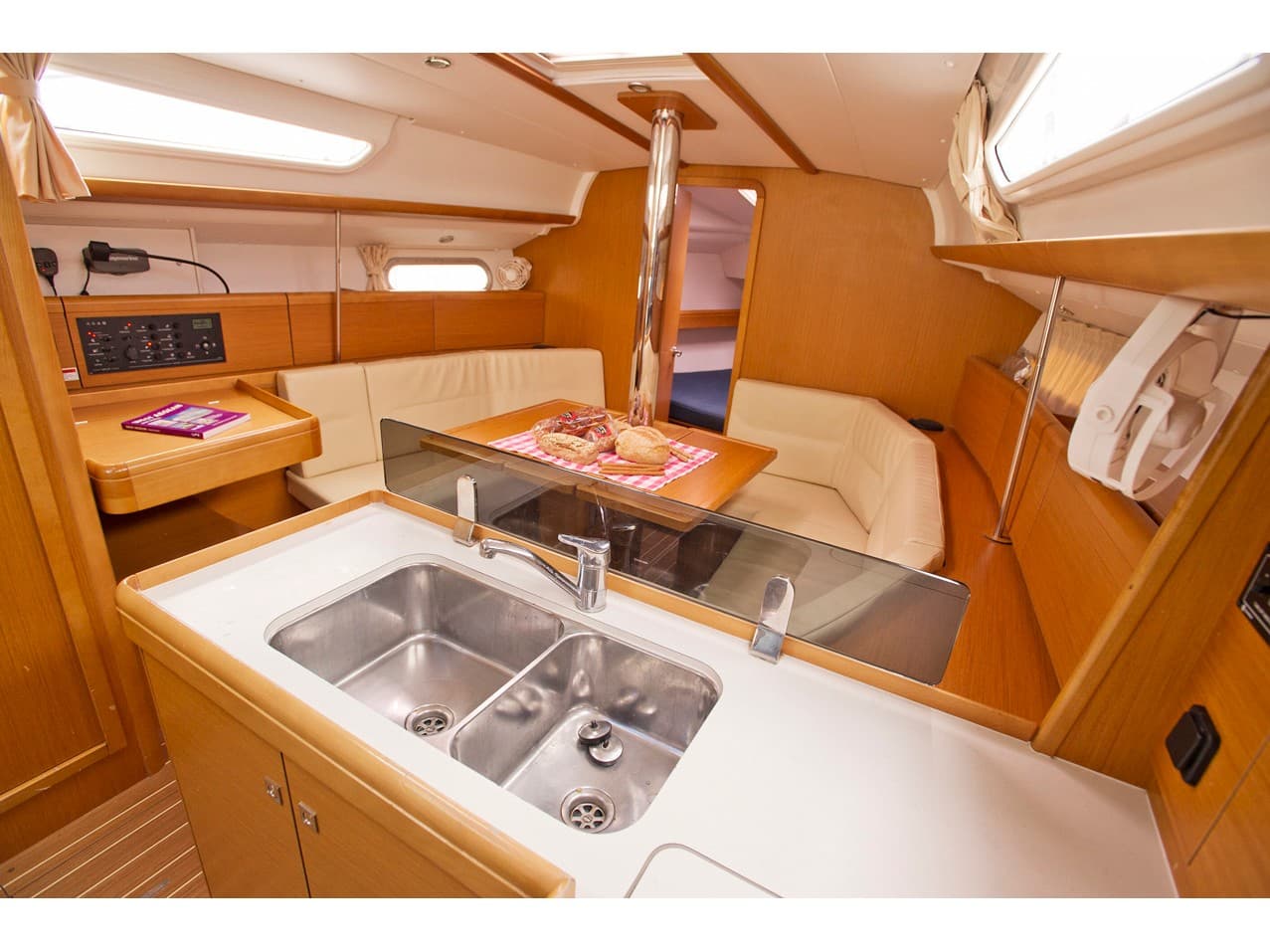 Jeanneau Sun Odyssey 36i Lauren – bilde 4 av 10