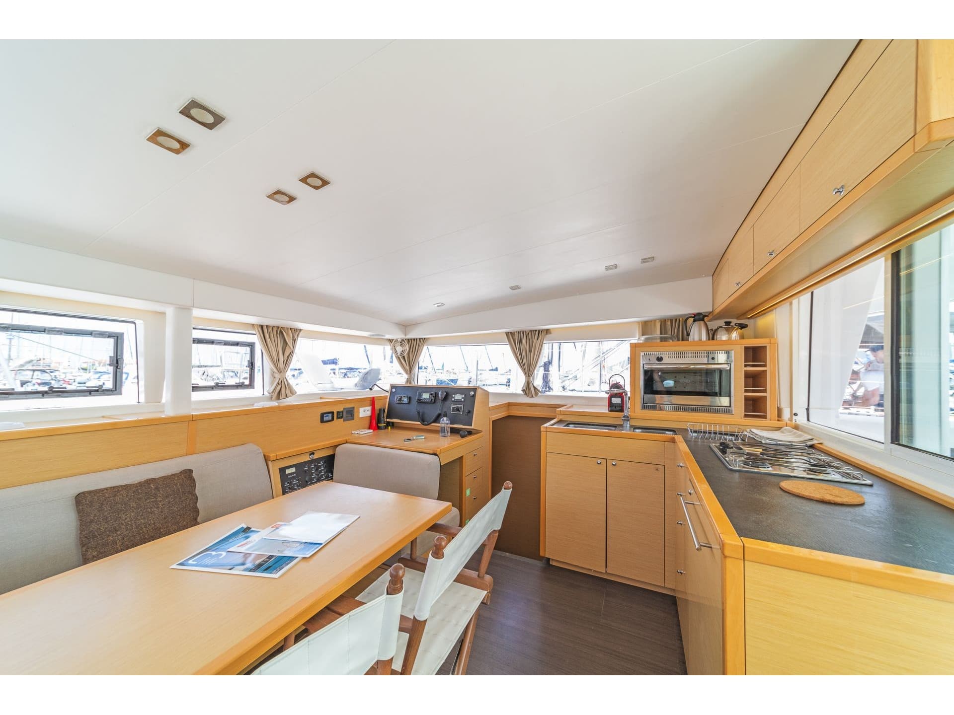 Lagoon 400 S2 Vicky – bilde 2 av 3