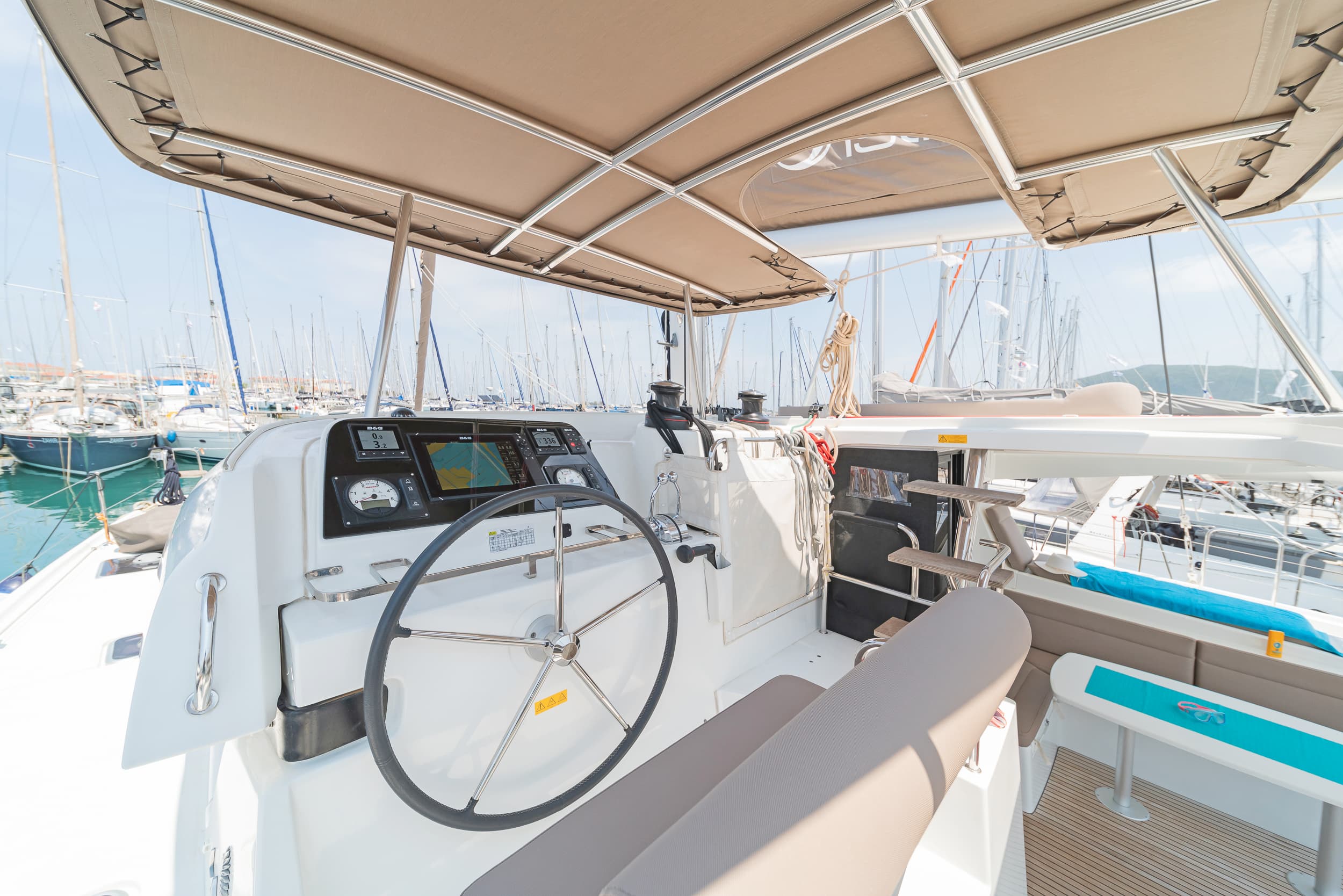 Lagoon 42 White Waves – bilde 4 av 17