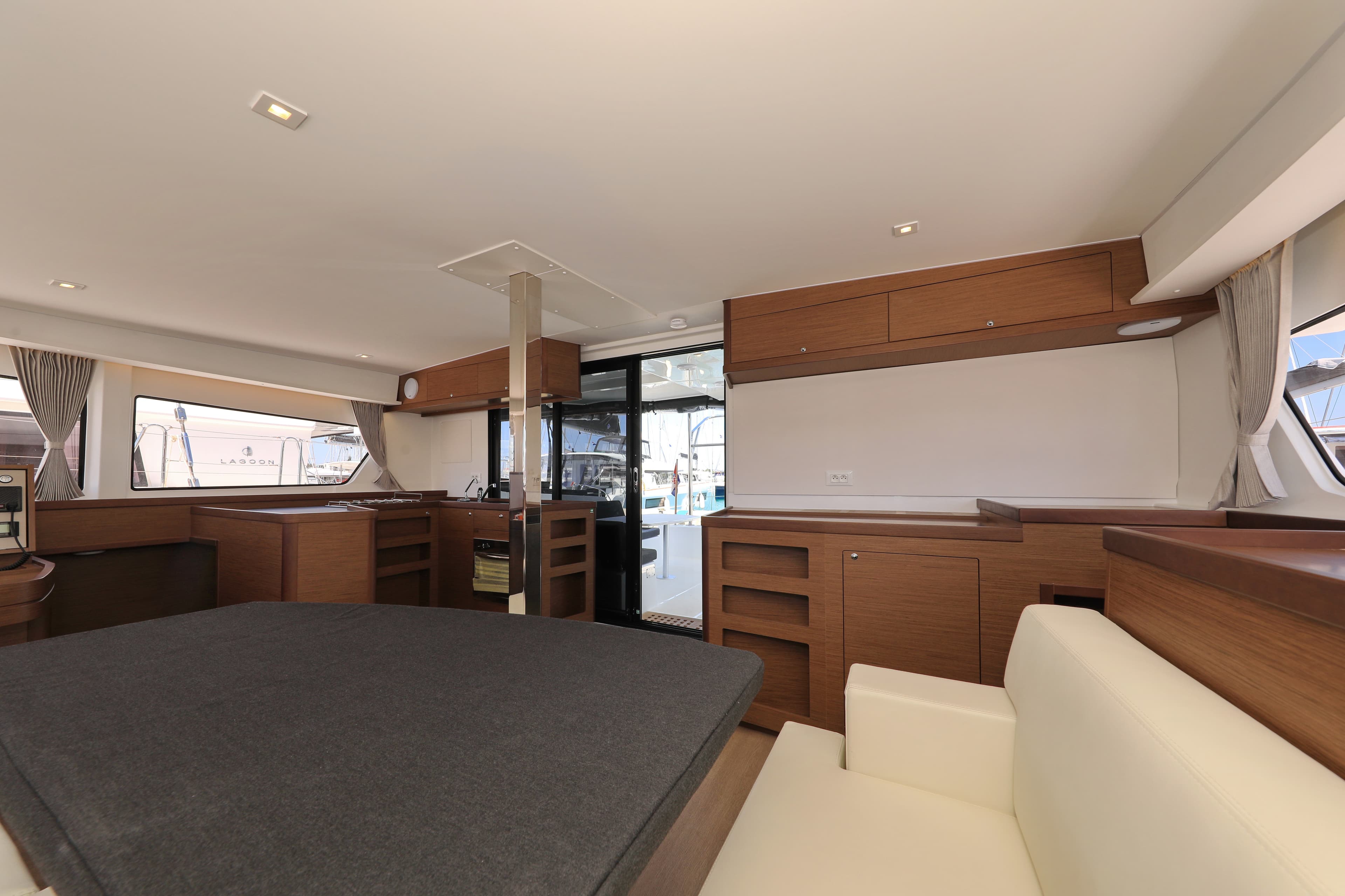 Lagoon 42 ZEUS – bilde 5 av 108