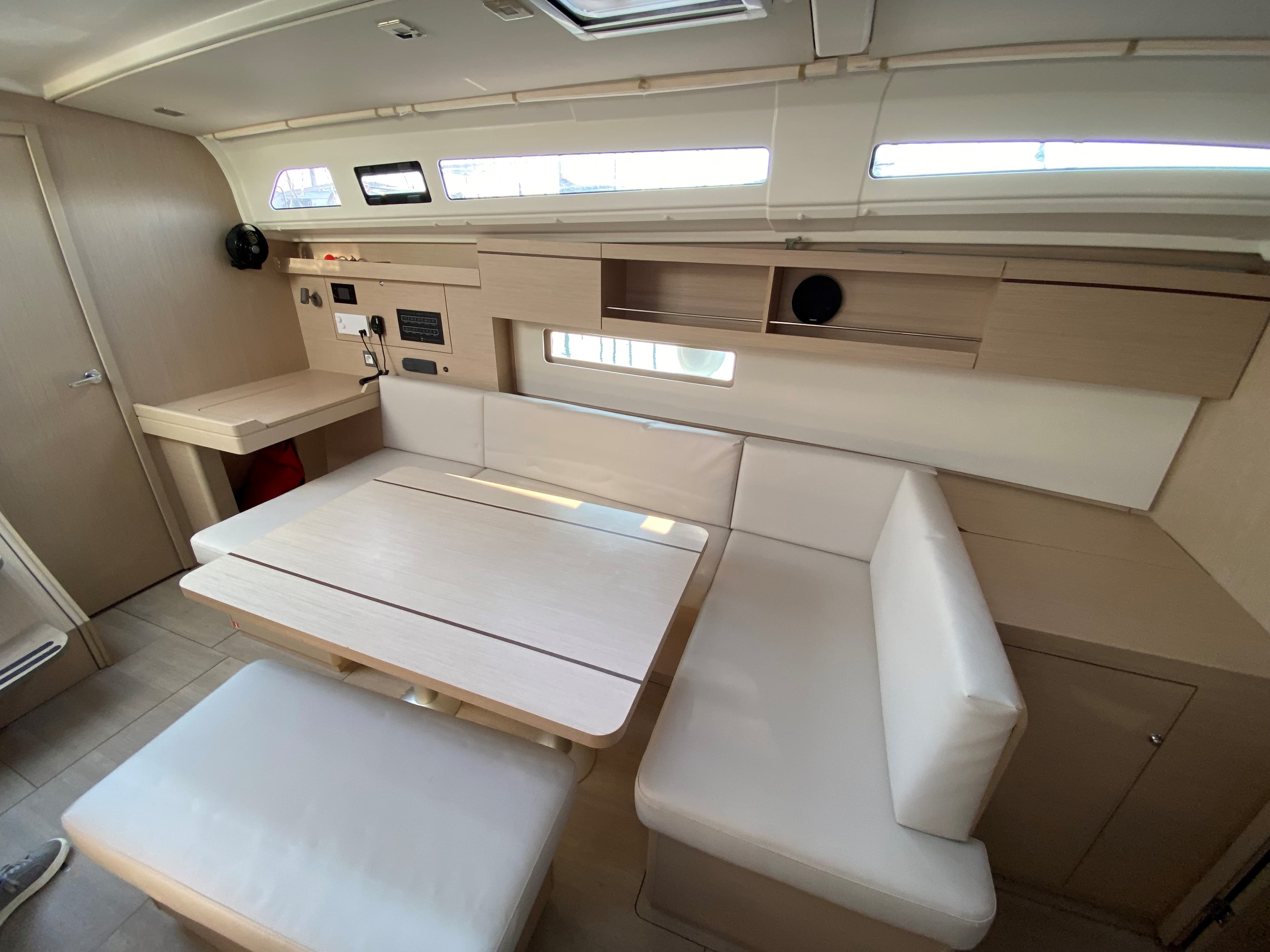 Beneteau Oceanis 40.1 LA MER – bilde 2 av 8