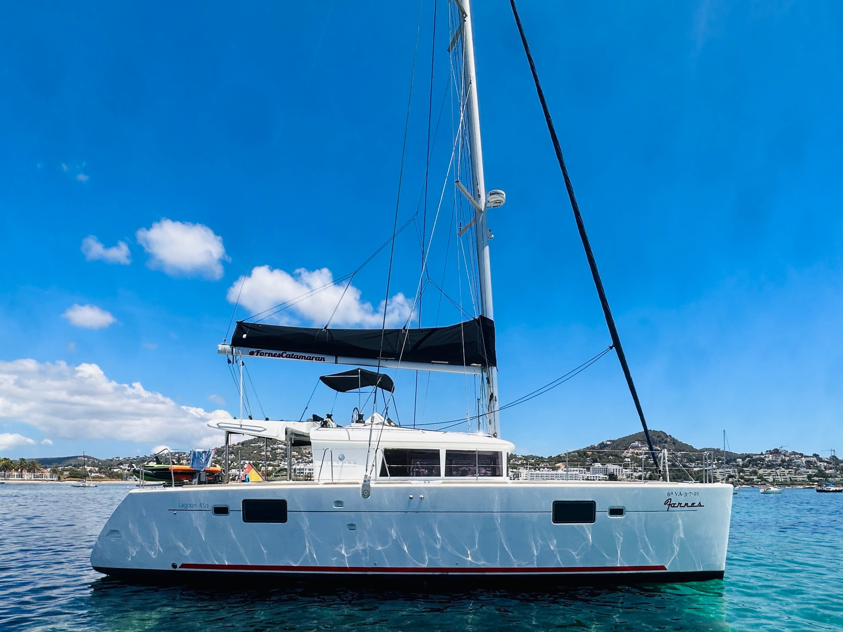 Lagoon 450 Fly Fornes