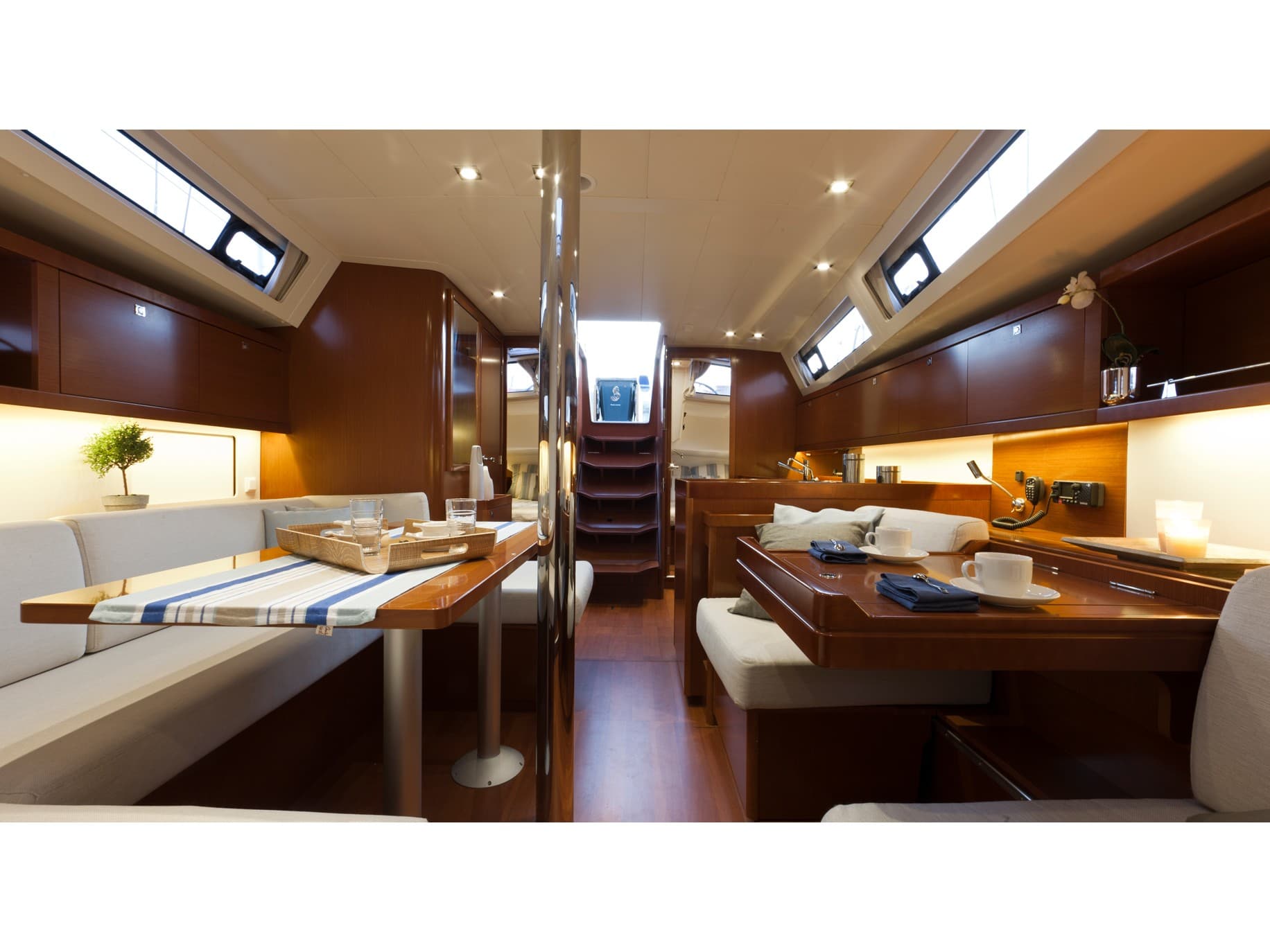 Beneteau Oceanis 41 BELEZA - | AC | Bowthruster | Solar P – bilde 2 av 12