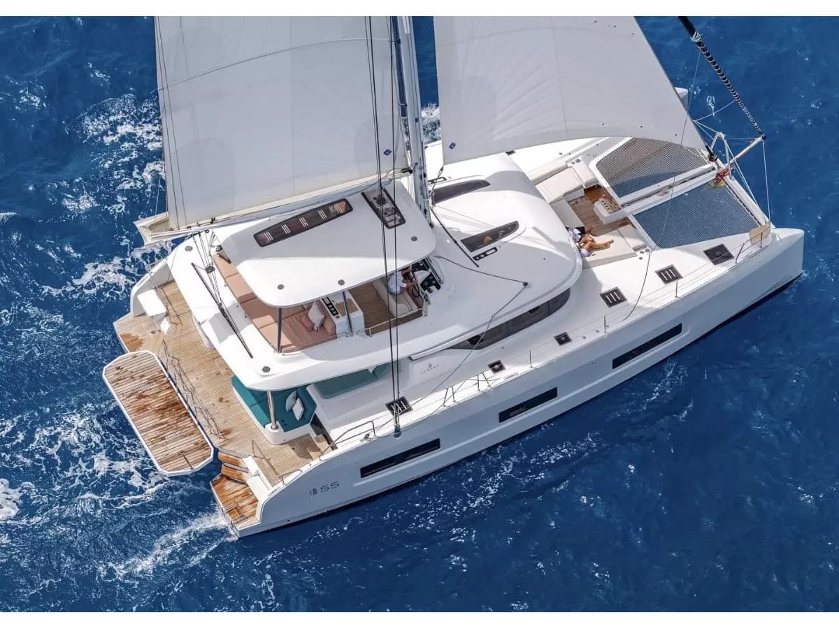 Lagoon 55 The Moon - FIRST CLASS