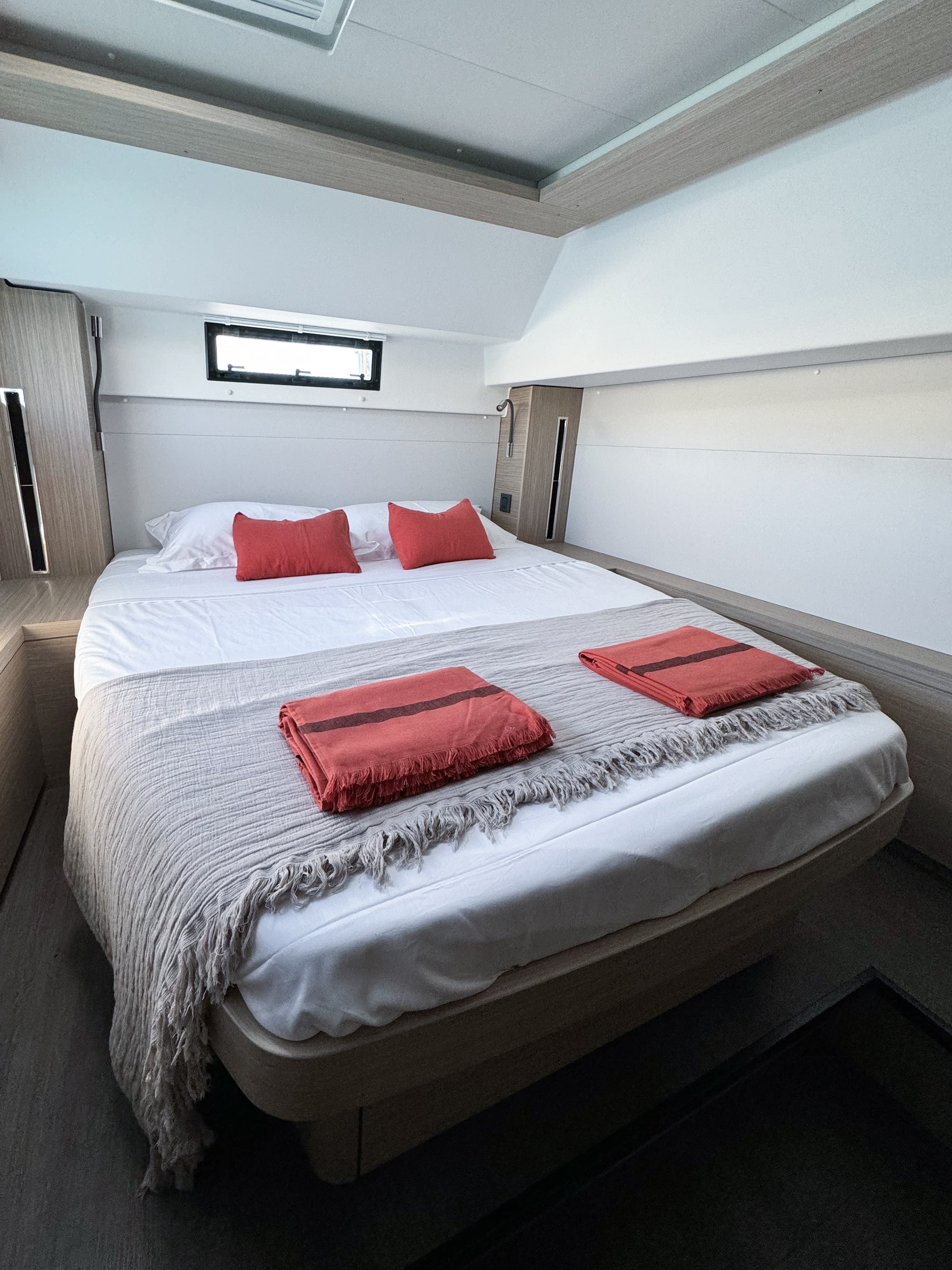 Lagoon 46 YOFF – bilde 4 av 16