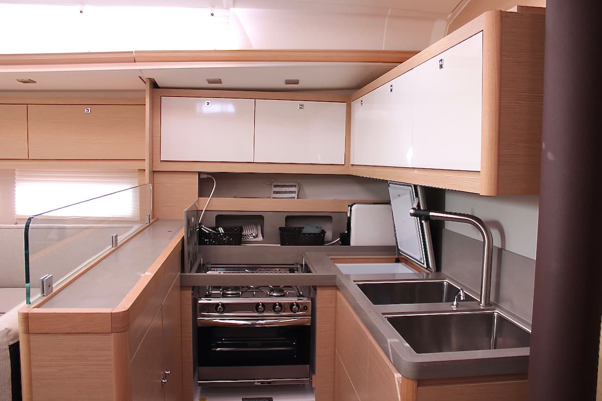 Dufour 530 Why Not 18 – bilde 4 av 19