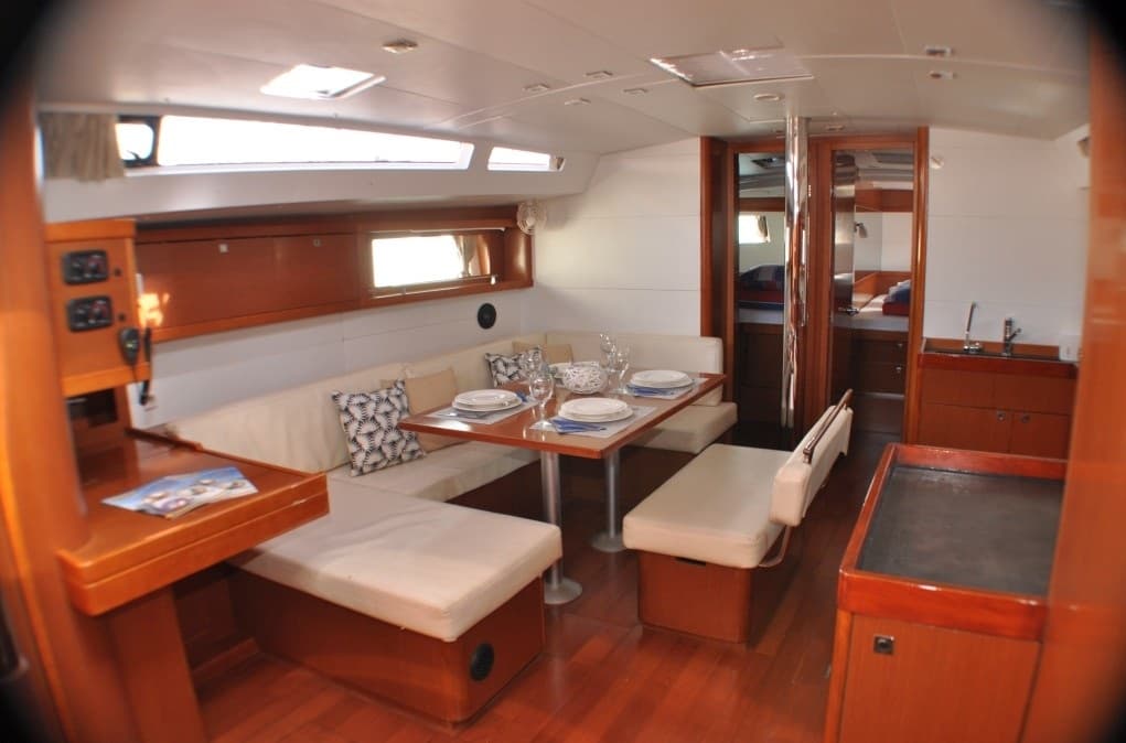 Beneteau Oceanis 48 Cheeky Lady – bilde 3 av 13
