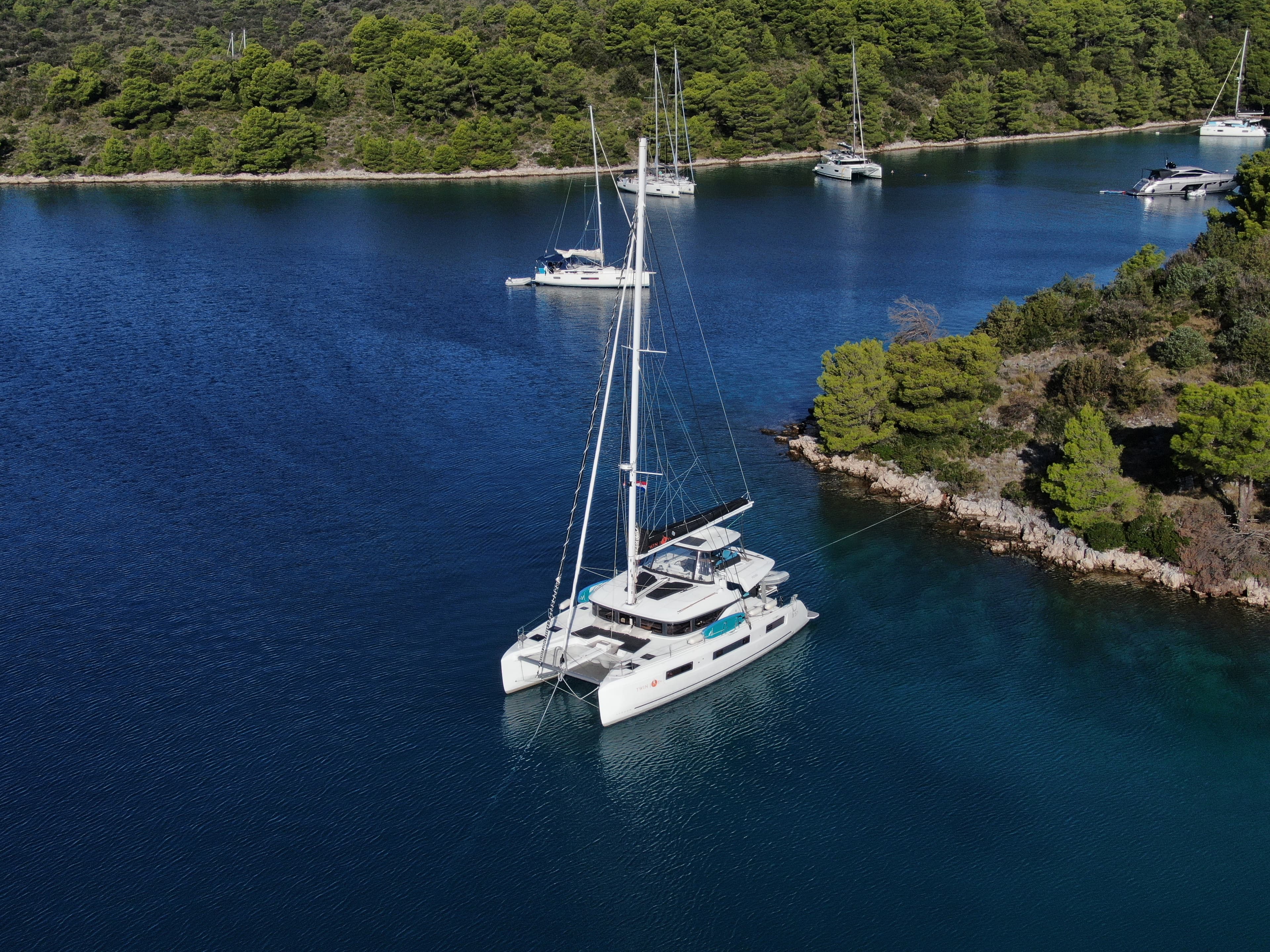 Lagoon 51 Twin Joy + – bilde 3 av 54