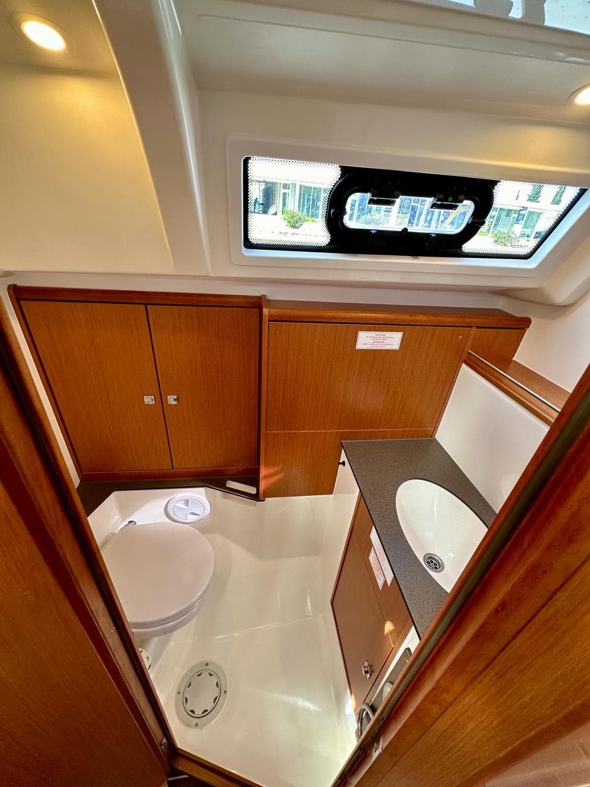 Bavaria Cruiser 37 Emerald – bilde 3 av 14