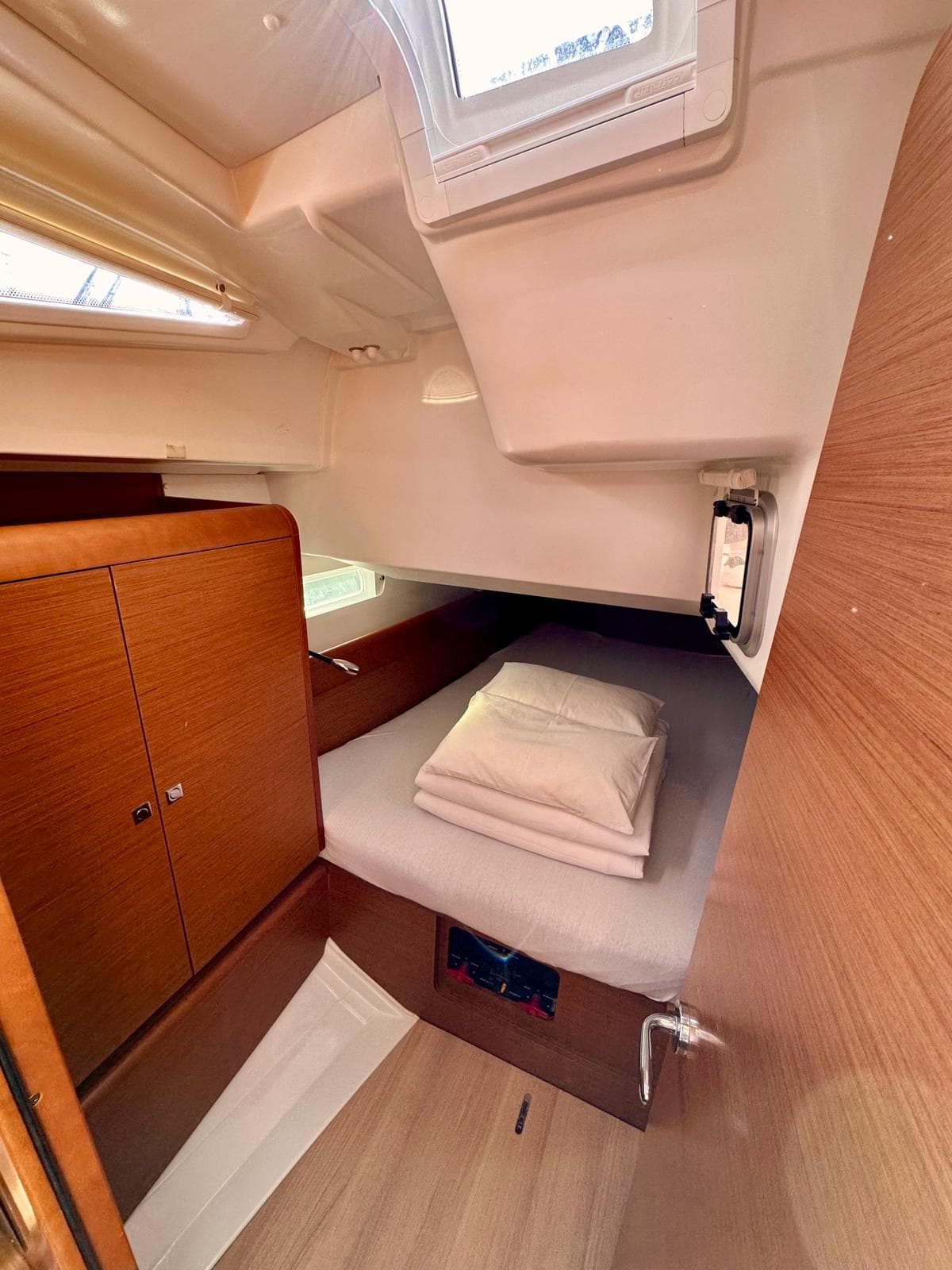Jeanneau Sun Odyssey 419 Hendrix – bilde 2 av 13