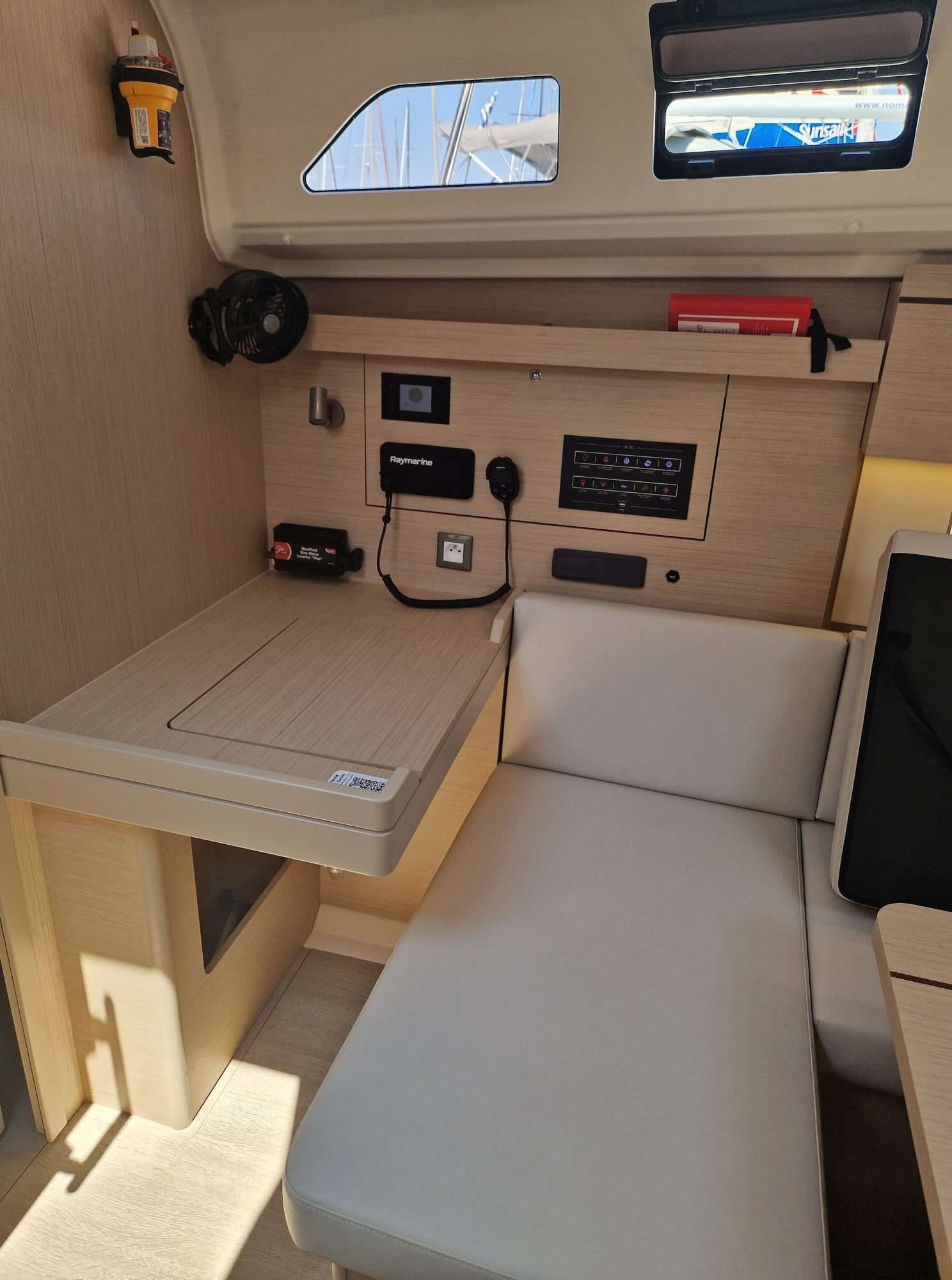 Beneteau Oceanis 40.1 – bilde 3 av 7