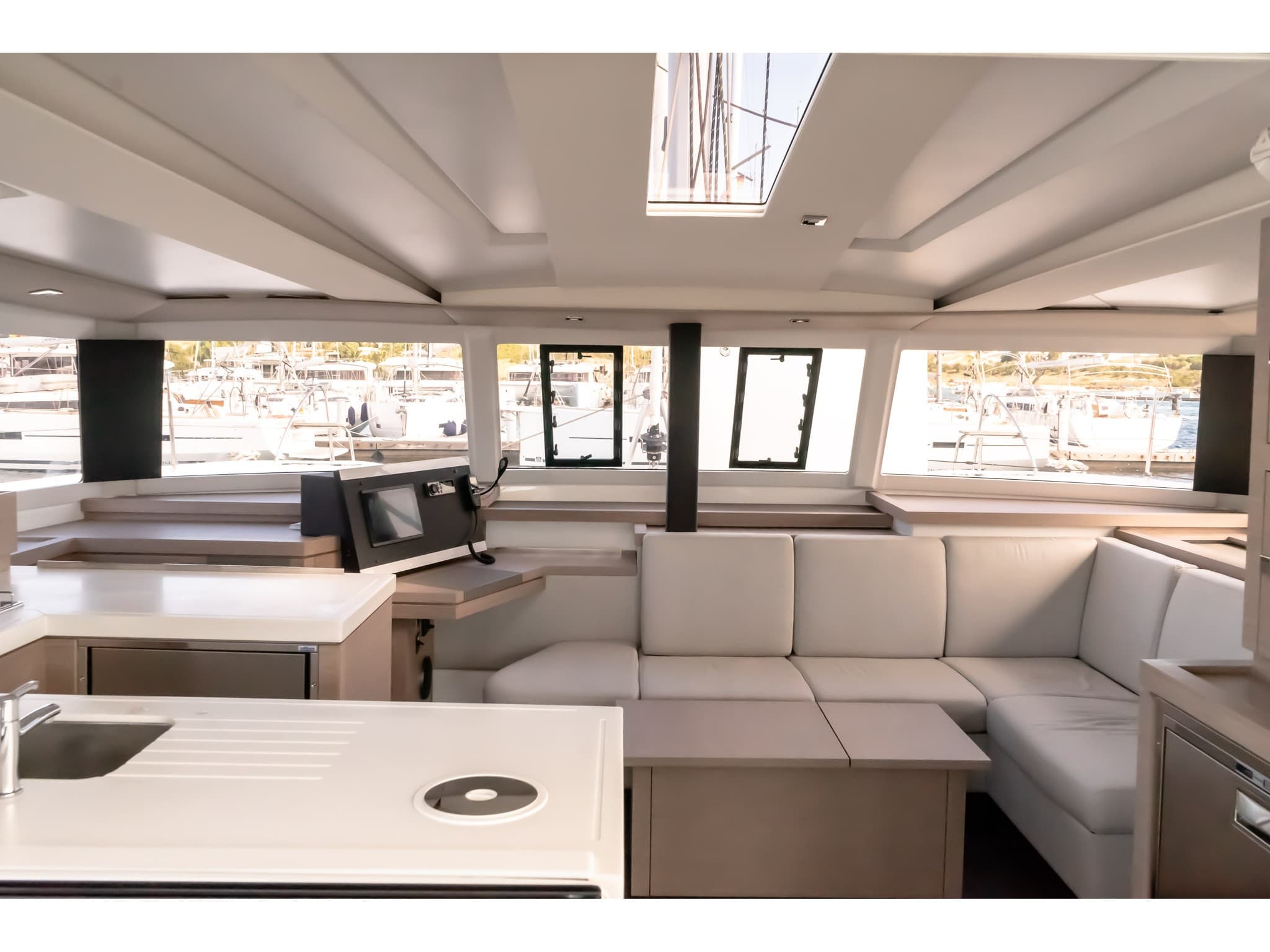 Fountaine Pajot Astréa 42 ION – bilde 4 av 20