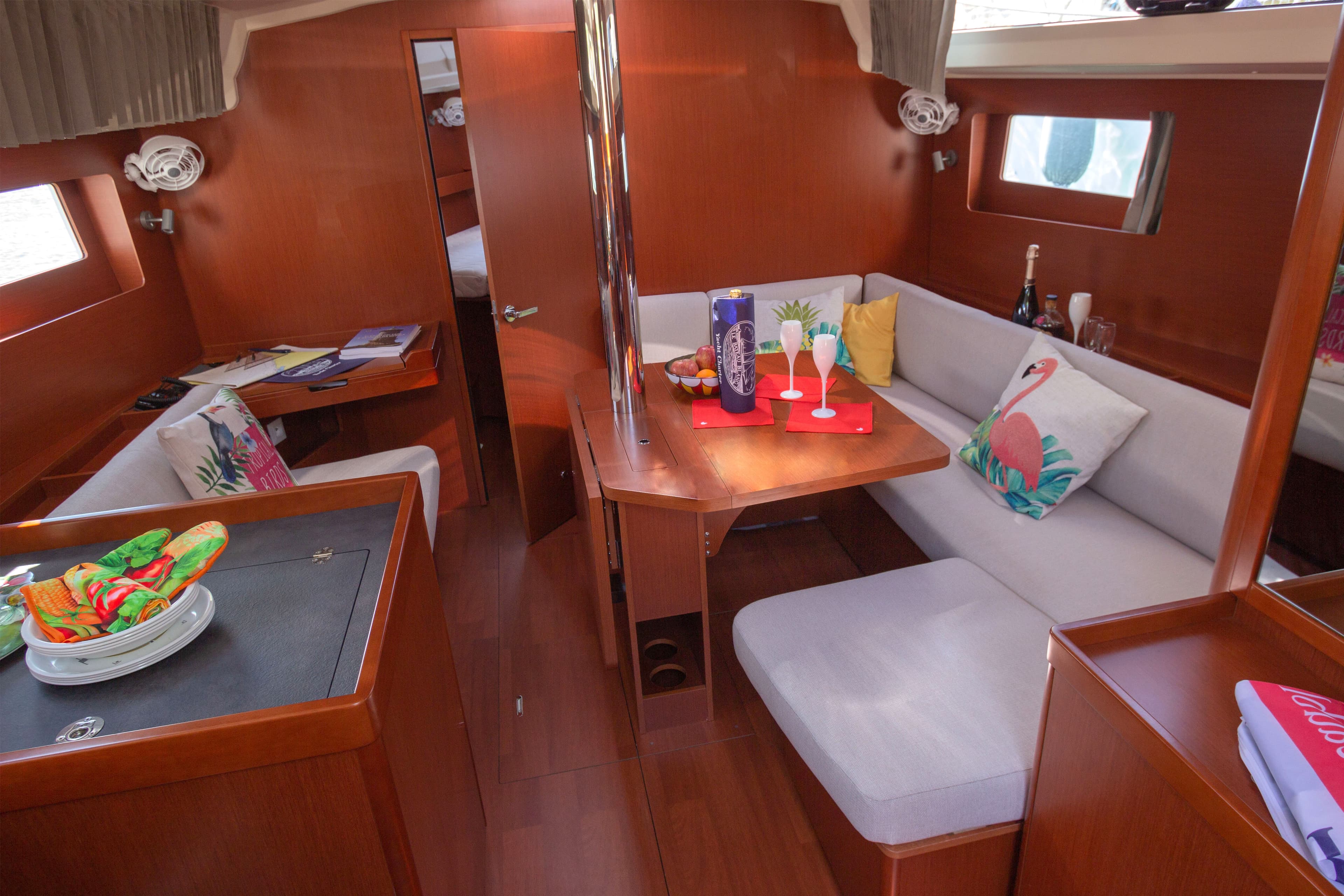 Beneteau Oceanis 41.1 Poison – bilde 5 av 8