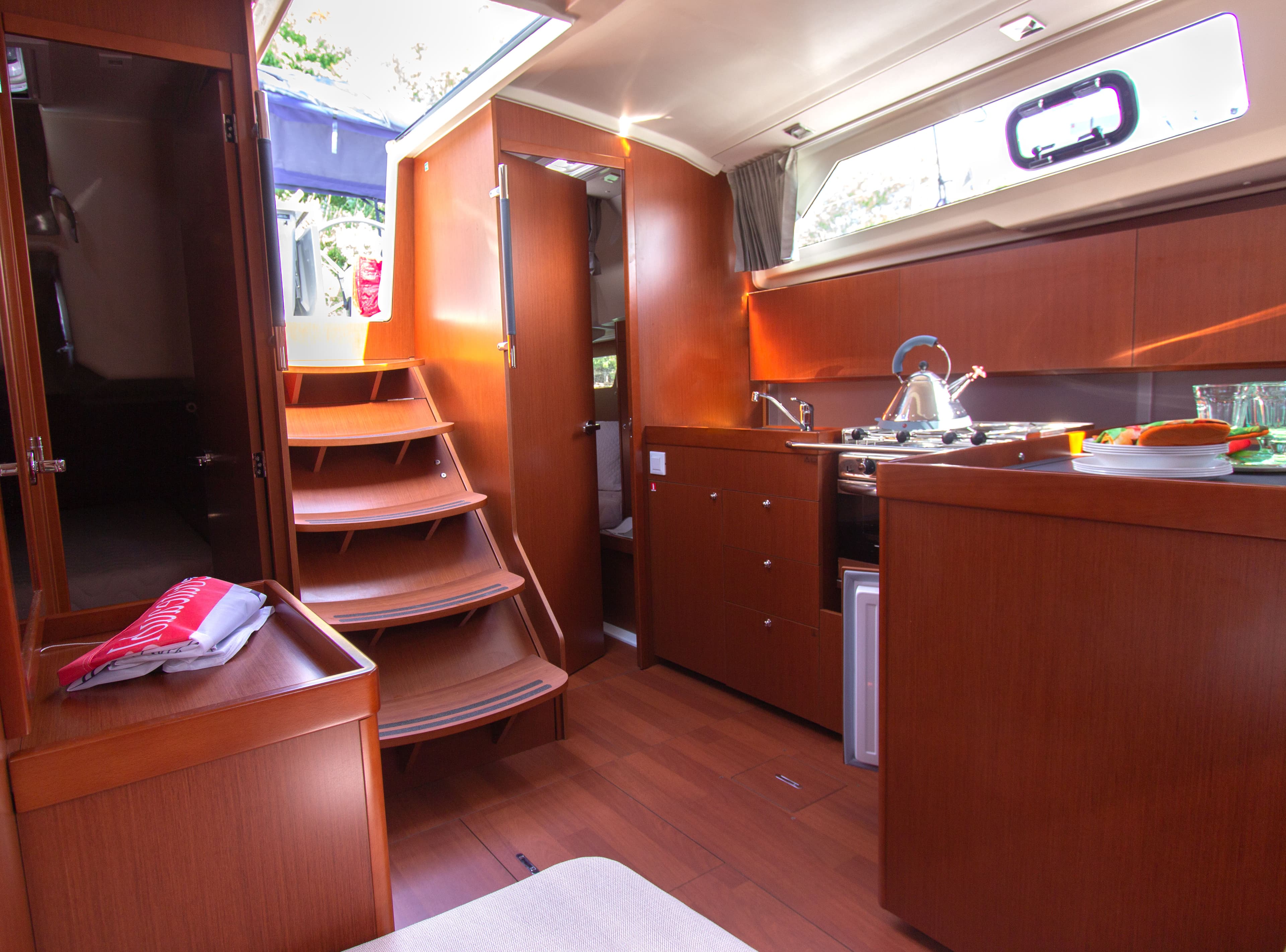 Beneteau Oceanis 41.1 Poison – bilde 3 av 8