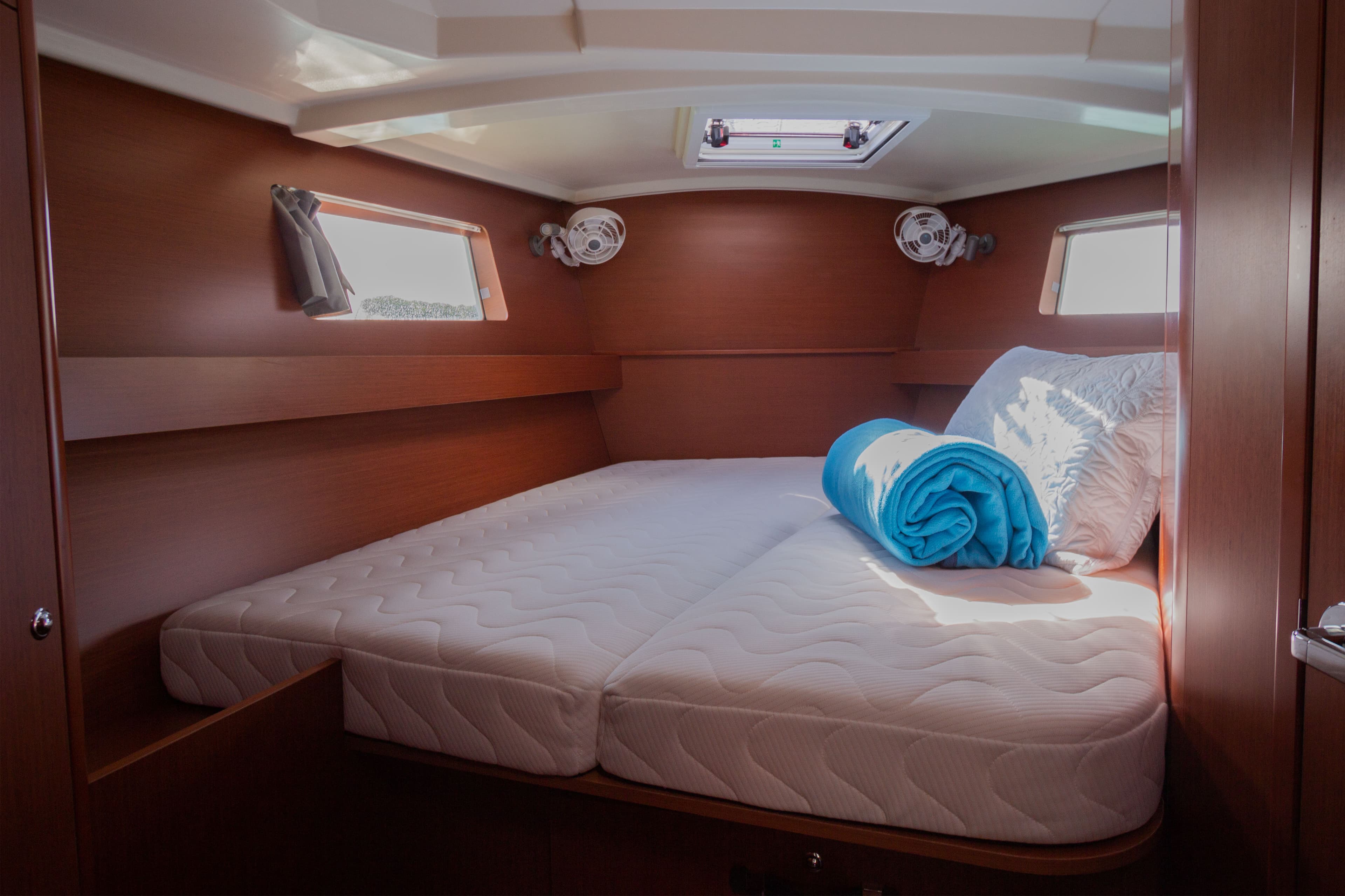 Beneteau Oceanis 41.1 Poison – bilde 4 av 8