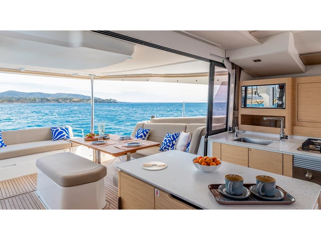 Fountaine Pajot FP 44 BORA WAVE – bilde 2 av 3