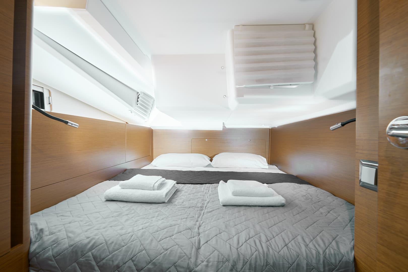 Jeanneau Sun Odyssey 440 Nymeria – bilde 2 av 31