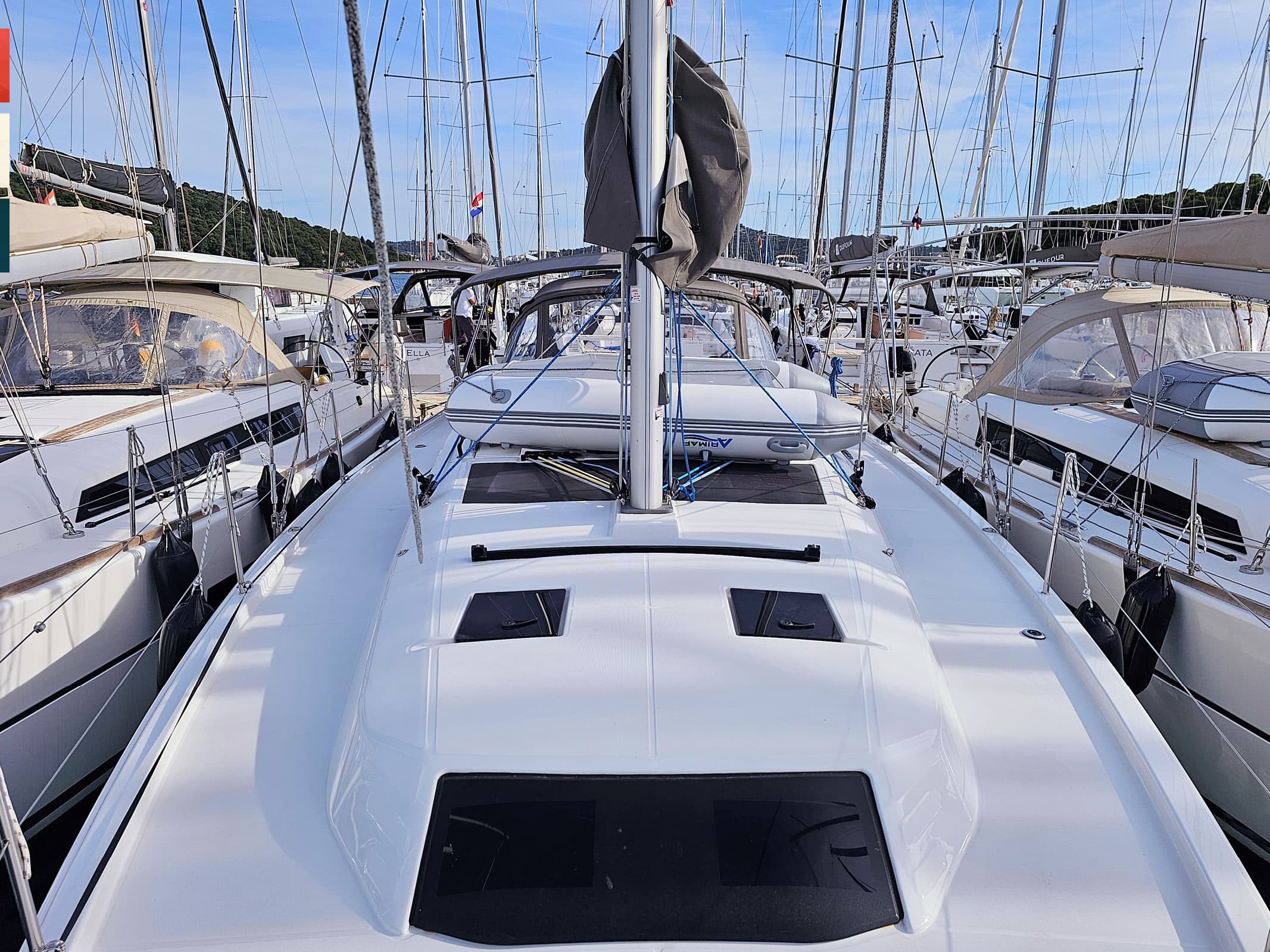 Dufour 41 Kaya (A/C & gen) – bilde 3 av 85