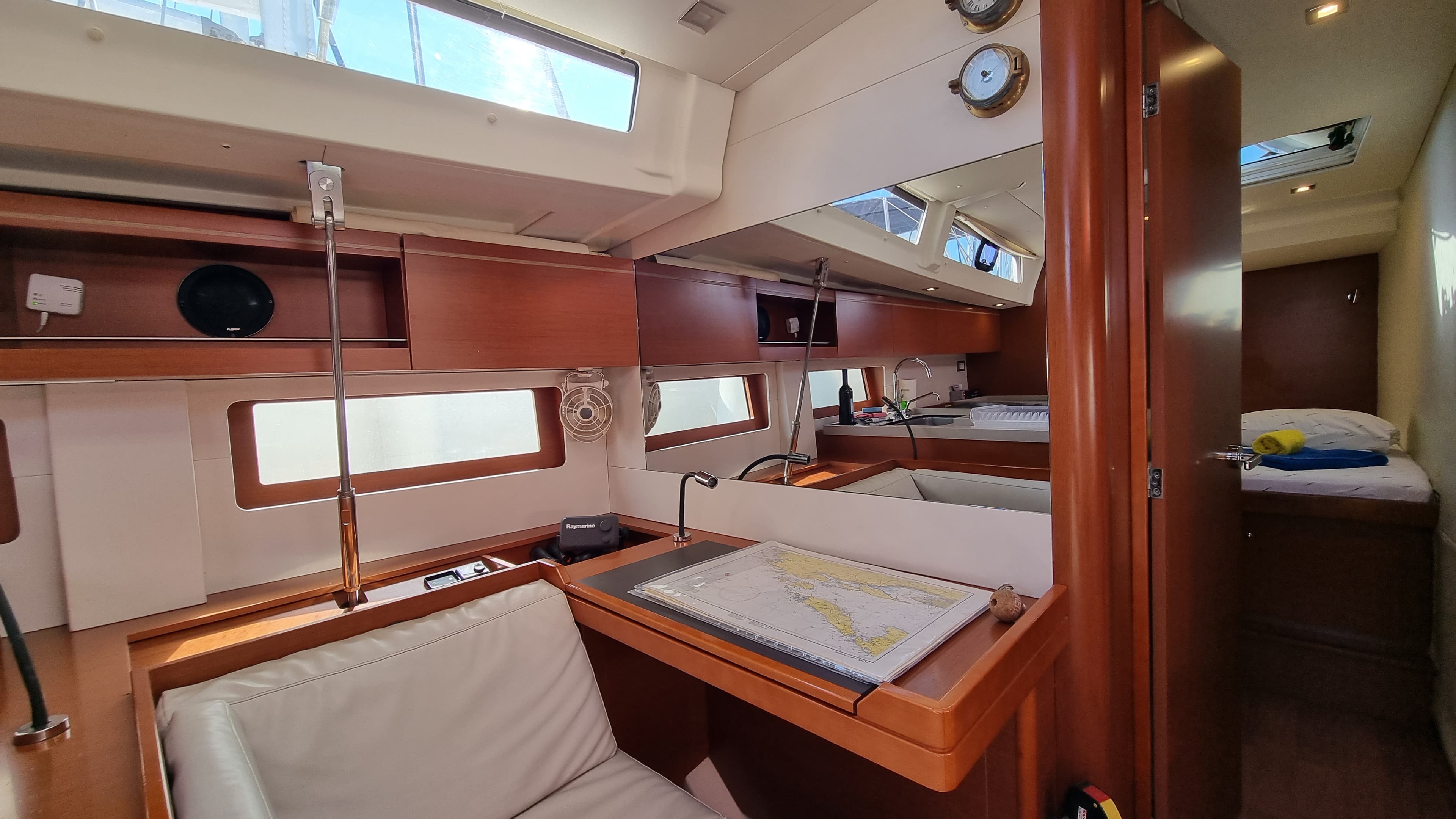 Beneteau Oceanis 51.1 South Point – bilde 3 av 24