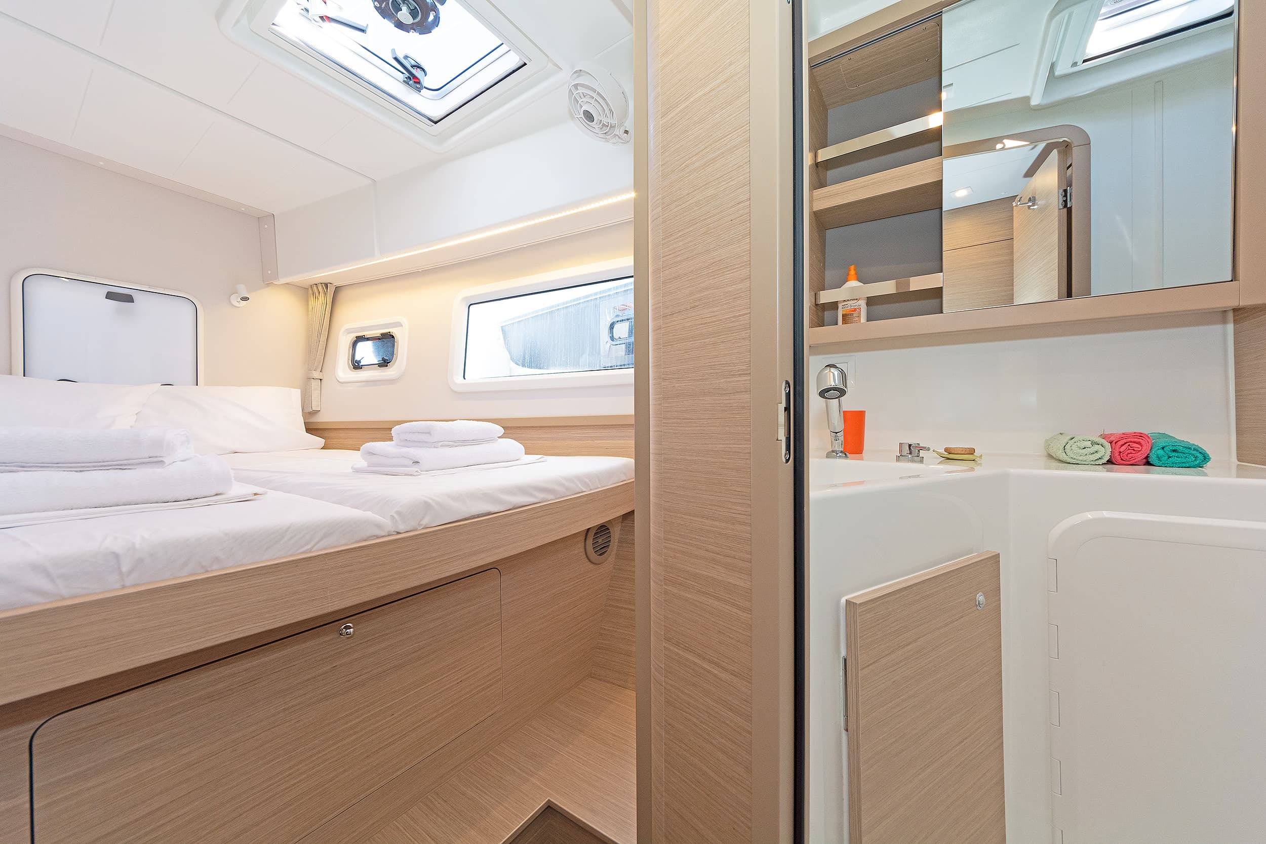 Lagoon 42 Dream Waters – bilde 5 av 20