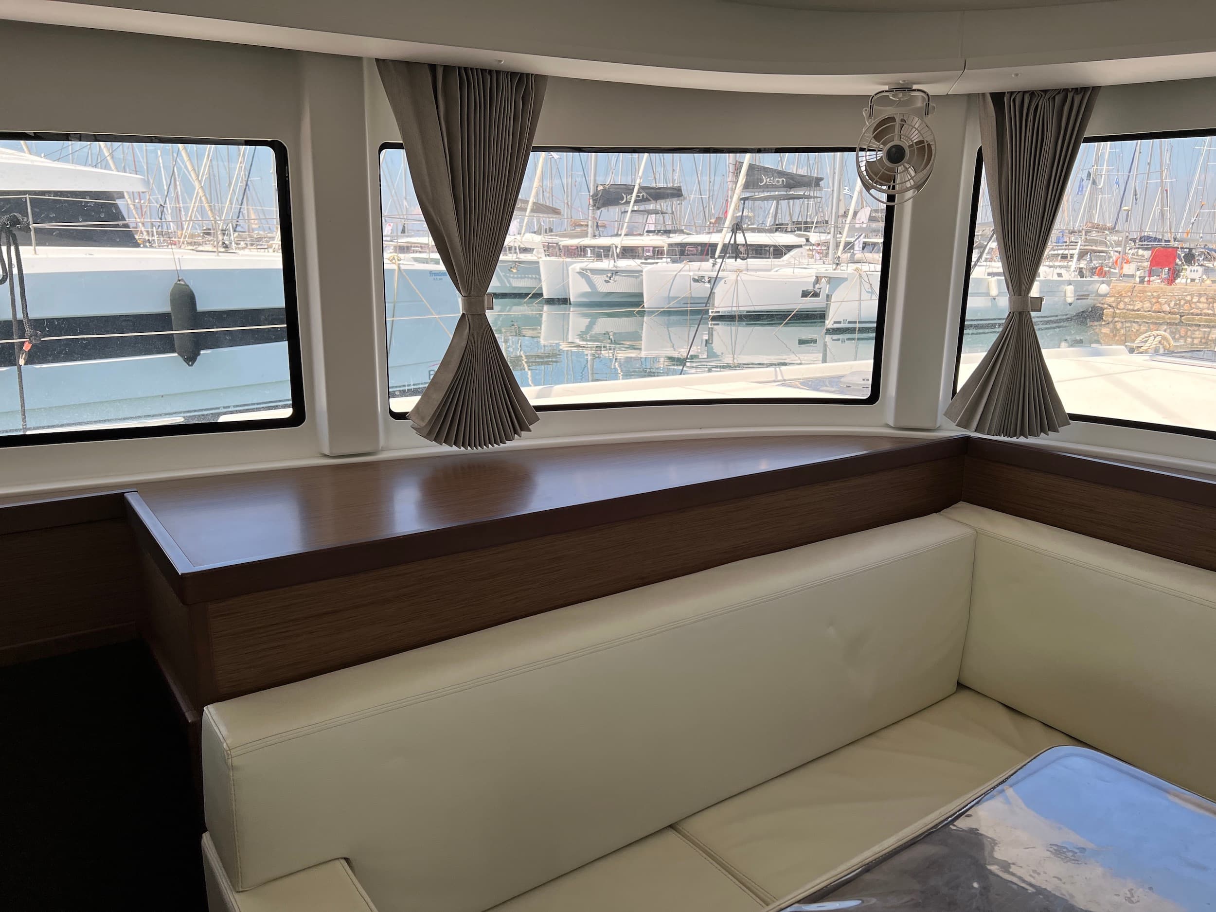 Lagoon 42 Sea Hawk – bilde 2 av 21