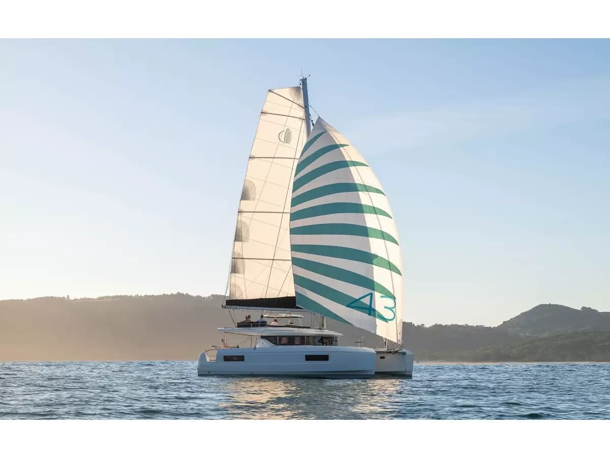 Lagoon 43 Nuvola