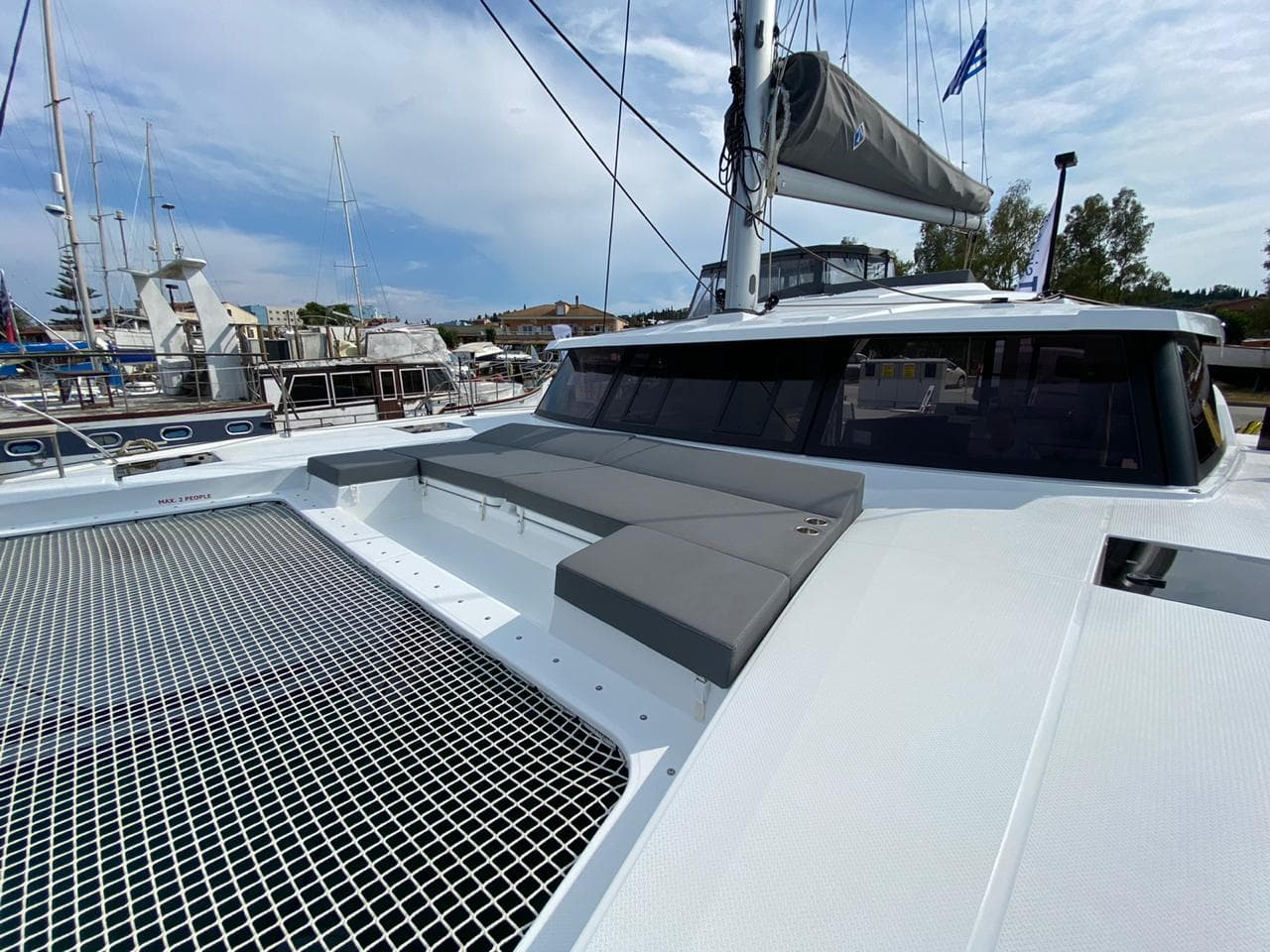 Fountaine Pajot Astréa 42 Ooga Chaka – bilde 2 av 12