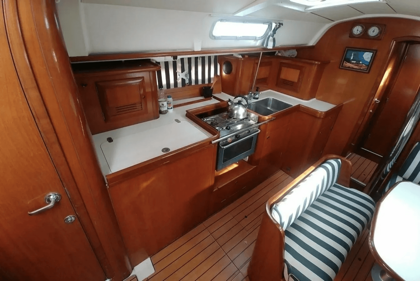 Beneteau Oceanis 411 Rota – bilde 4 av 19