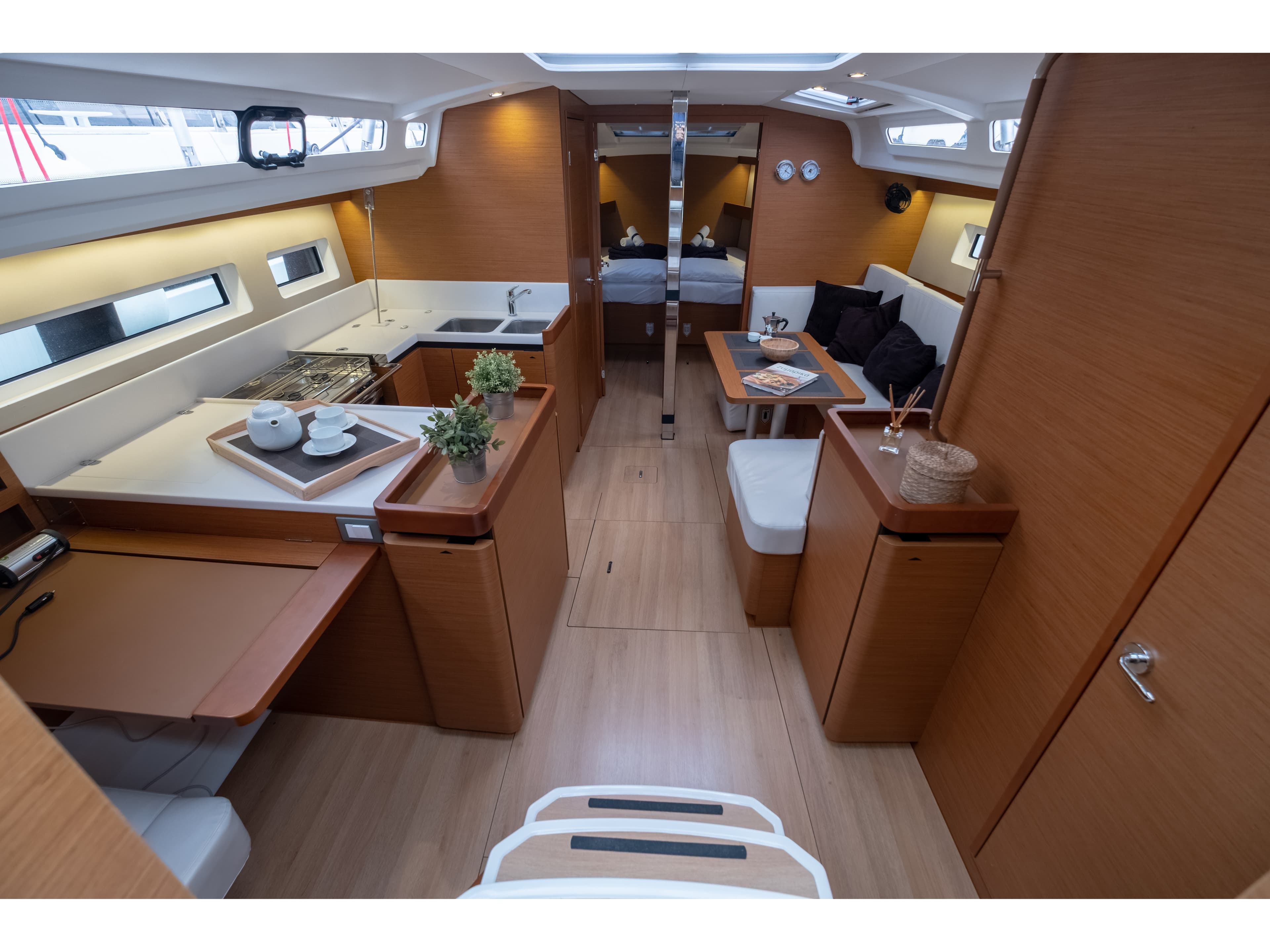 Jeanneau Sun Odyssey 440 Ioleta – bilde 2 av 68