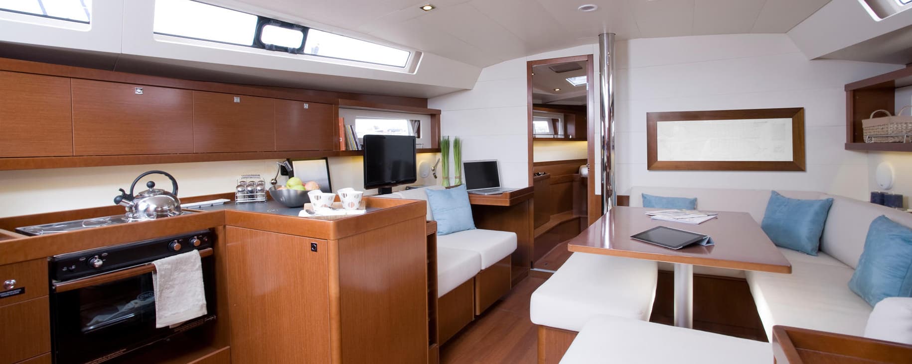 Beneteau Oceanis 45 Stella – bilde 2 av 6