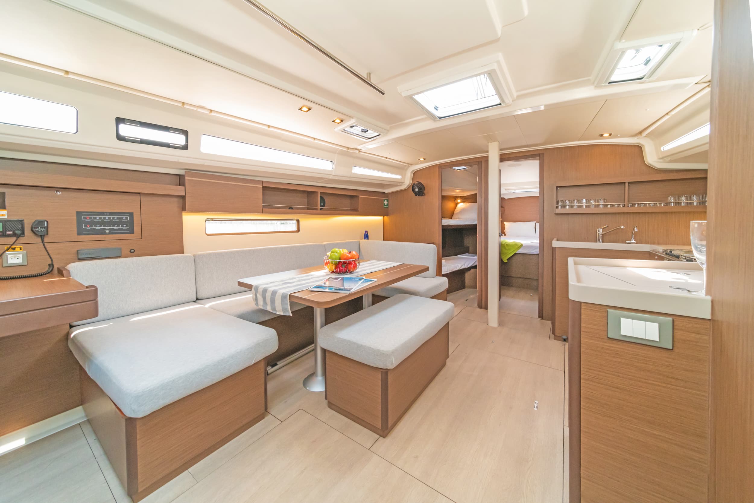 Beneteau Oceanis 40.1 Roza – bilde 3 av 21