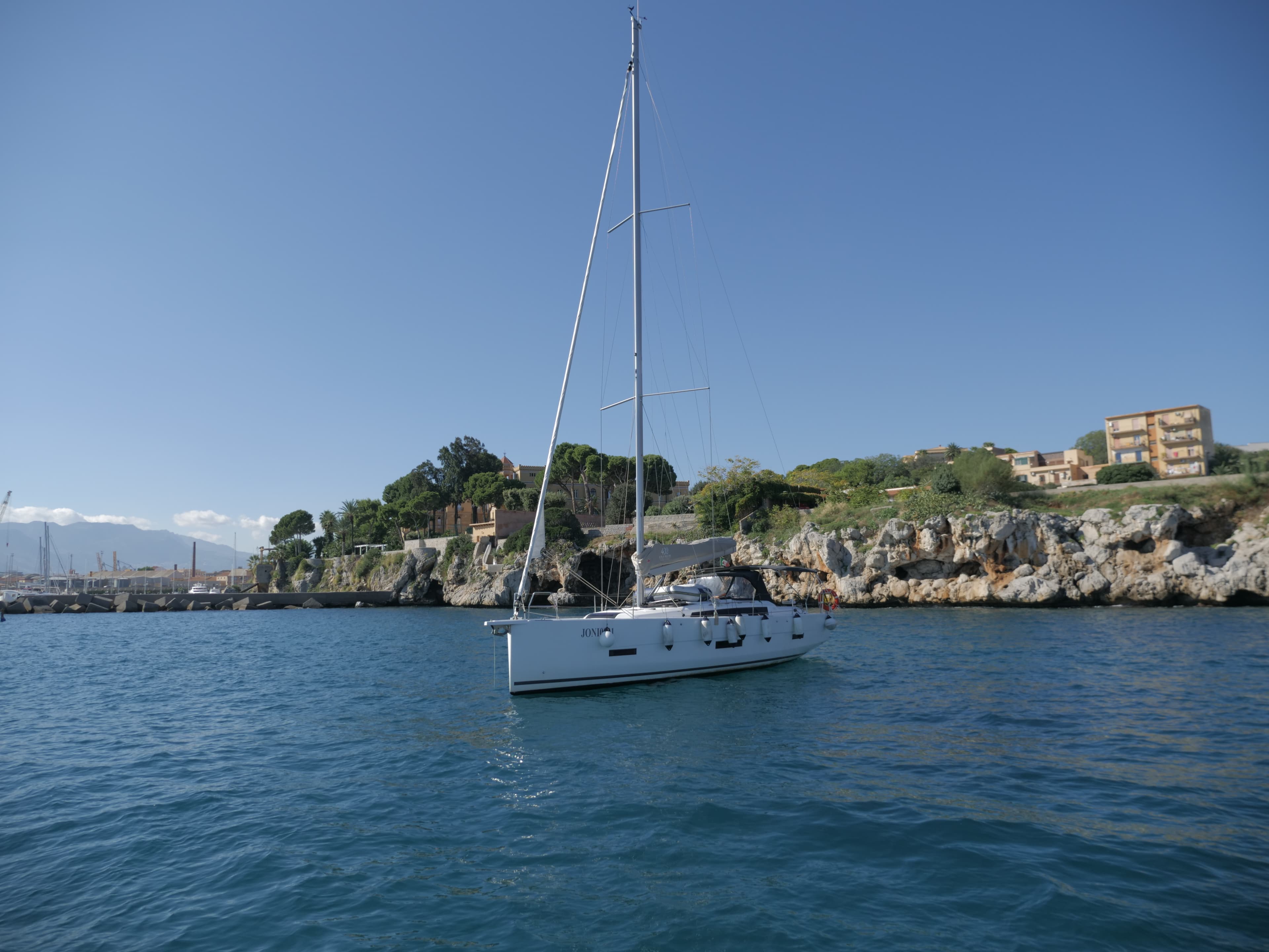 Dufour 430 Bloody Mary – bilde 2 av 30