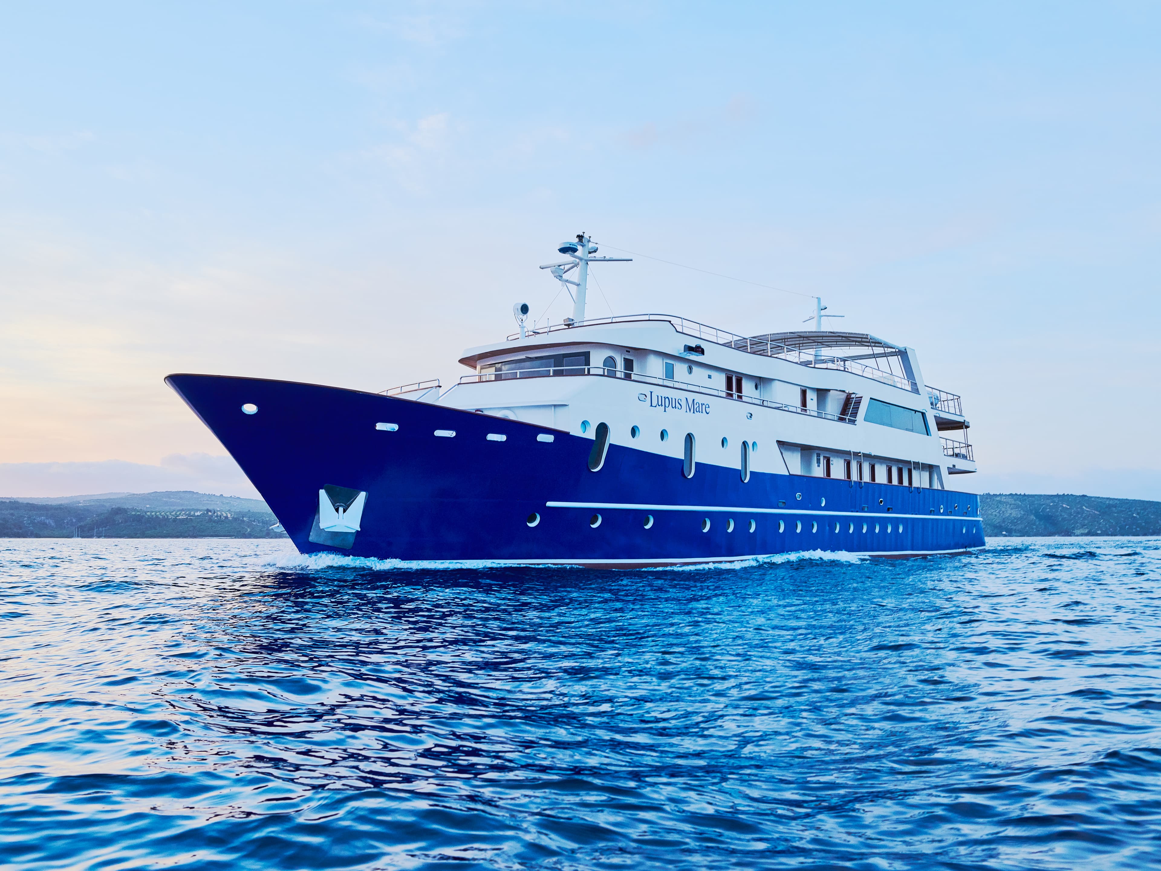 Motoryacht Lupus Mare