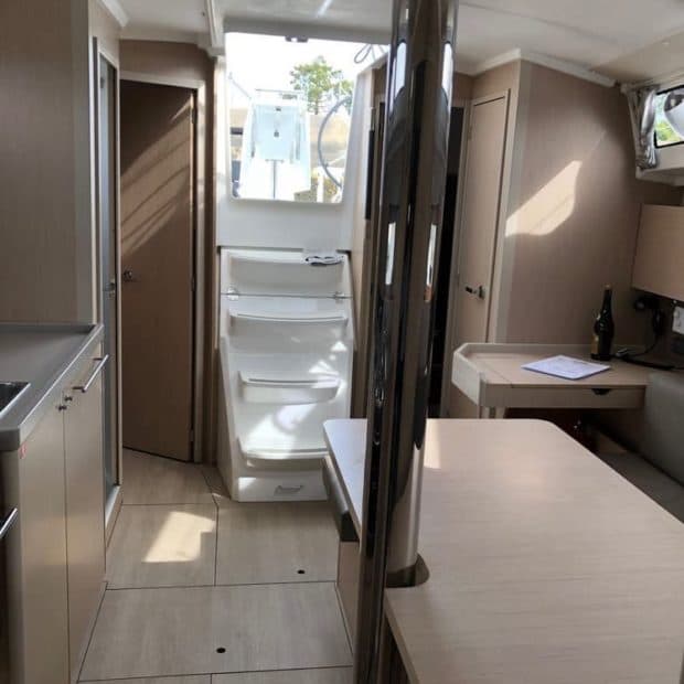Beneteau Oceanis 38.1 Lisboa – bilde 4 av 5