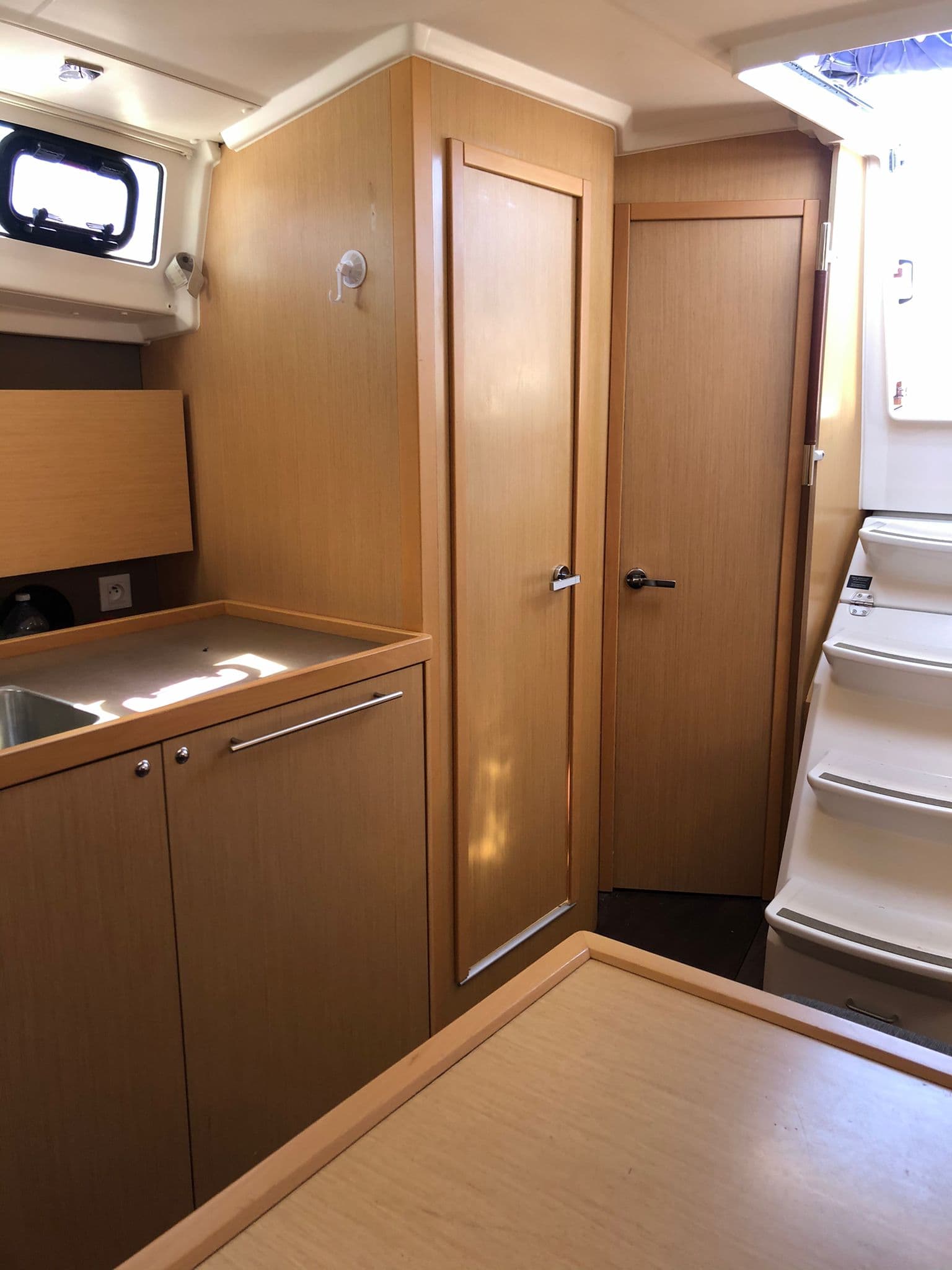 Beneteau Oceanis 38 Amaral – bilde 4 av 13