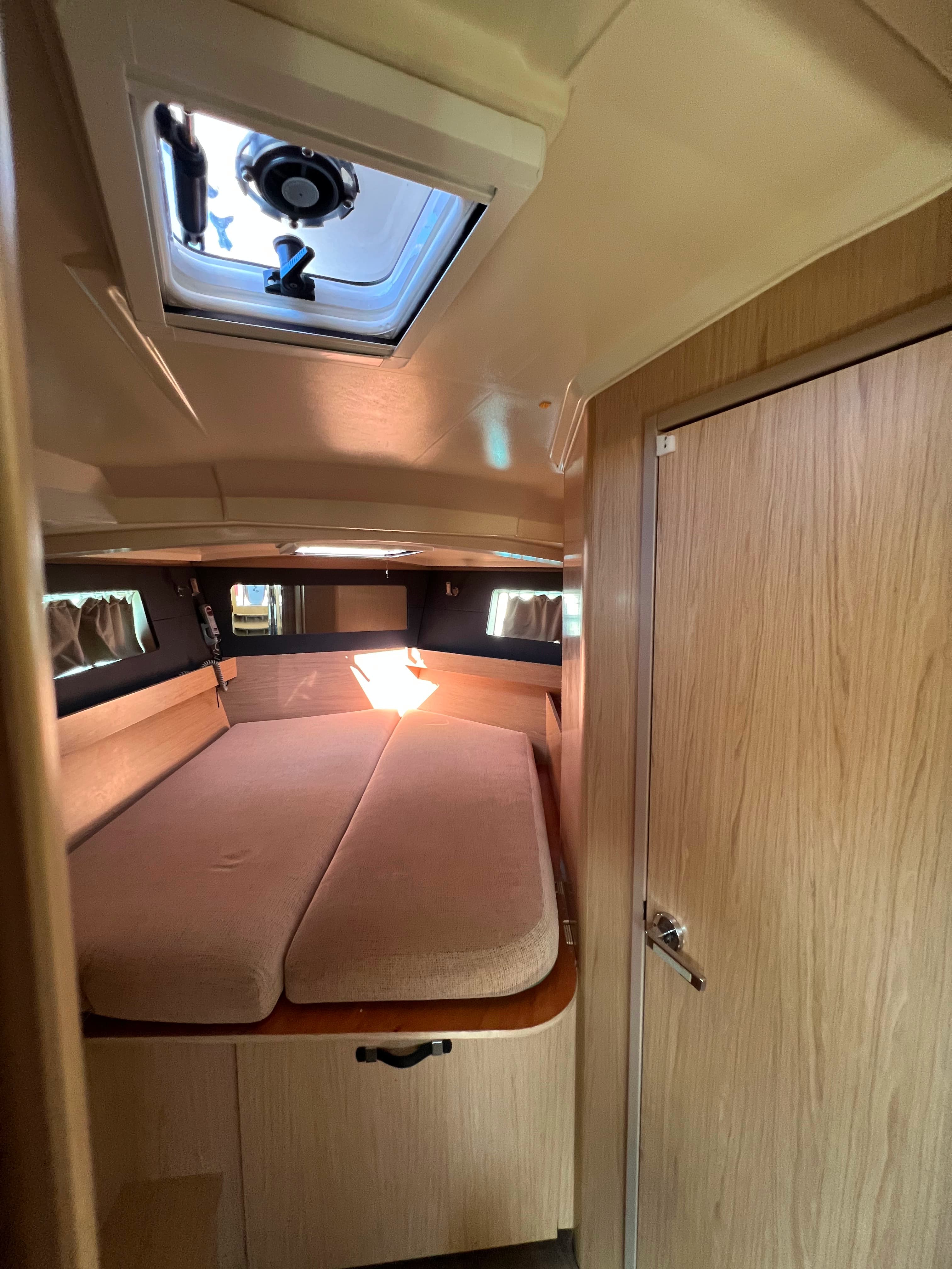 Beneteau Oceanis 41.1 Tikal 2 – bilde 4 av 14