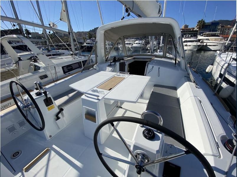 Beneteau Oceanis 38.1 Maximus – bilde 2 av 21