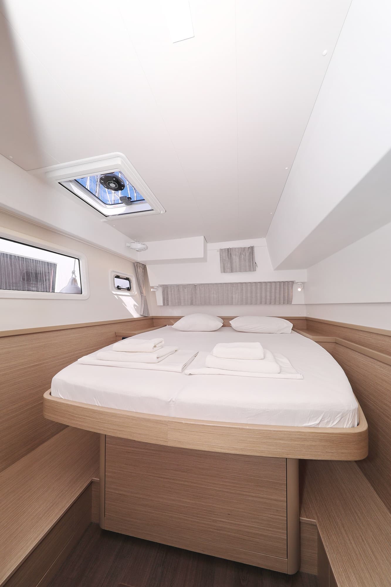 Lagoon 42 LUNA – bilde 3 av 81