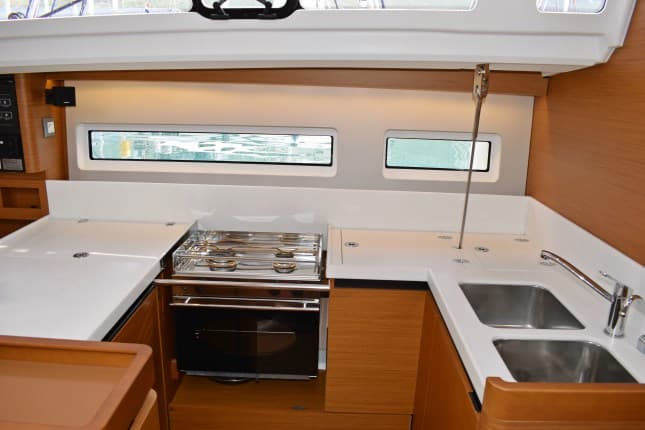 Jeanneau Sun Odyssey 440 PROUD MARY – bilde 4 av 12
