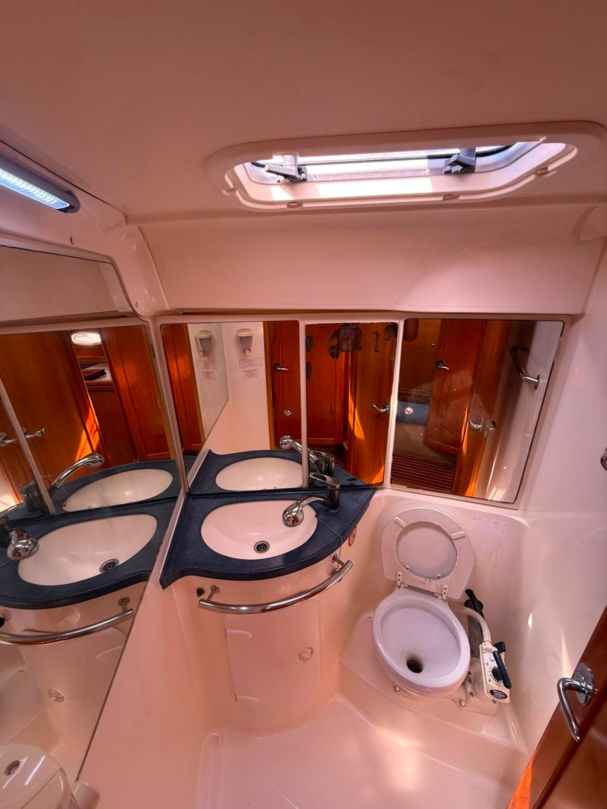 Bavaria 42 Cruiser – bilde 5 av 17
