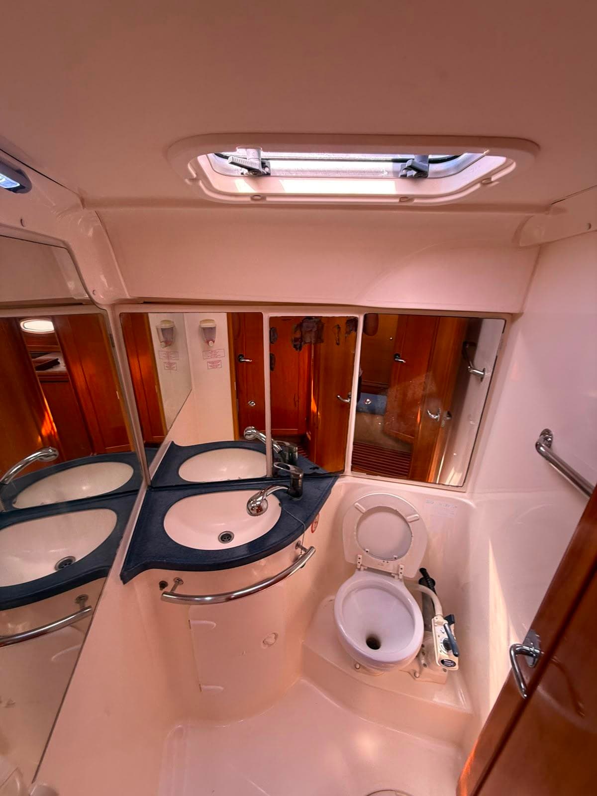 Bavaria 42 Cruiser – bilde 4 av 17