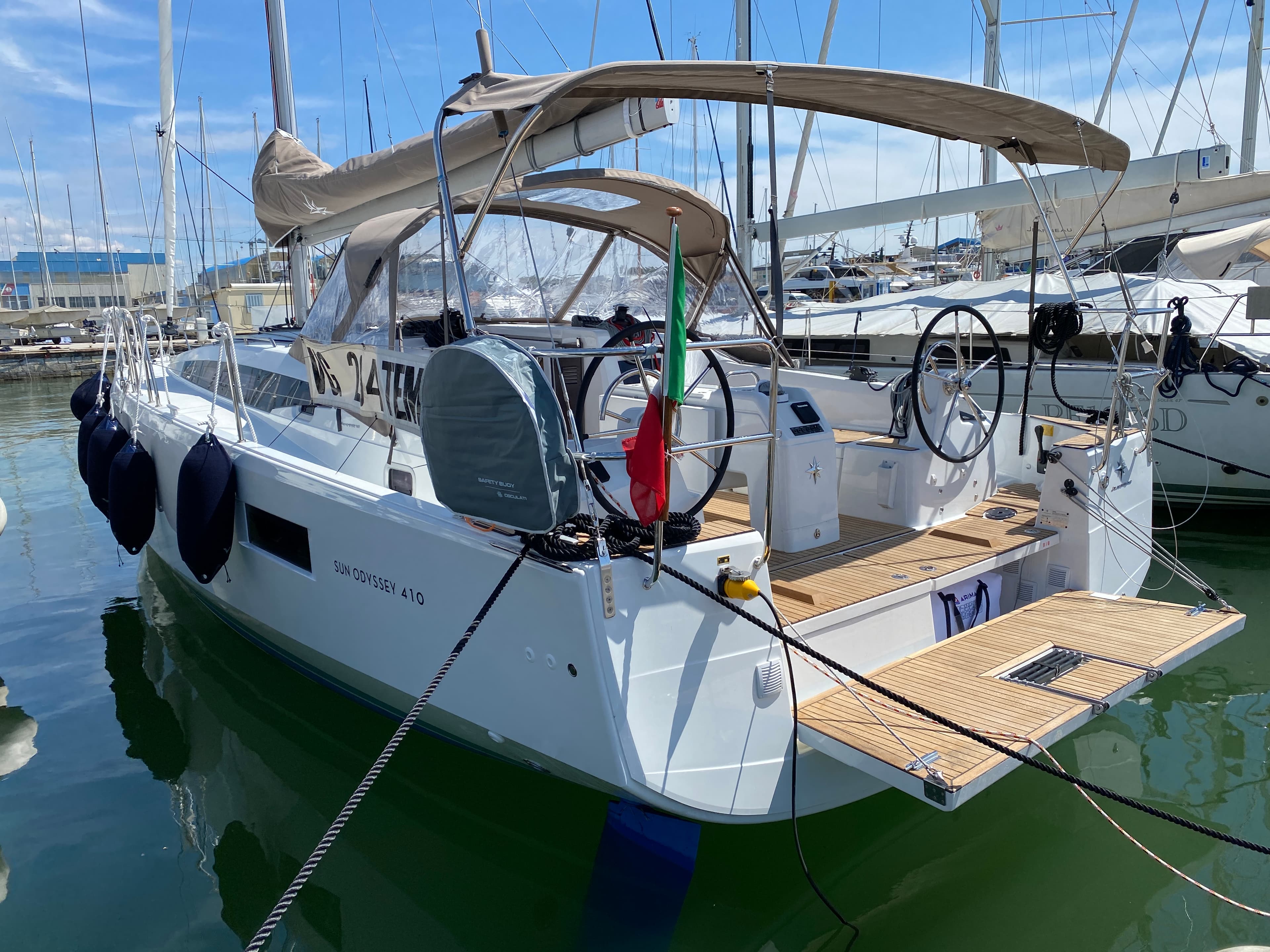 Jeanneau Sun Odyssey 410 Bella