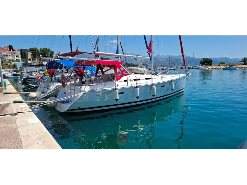 Beneteau Oceanis 393 Škuribanda (refit: 2026, new engine and solar panels)