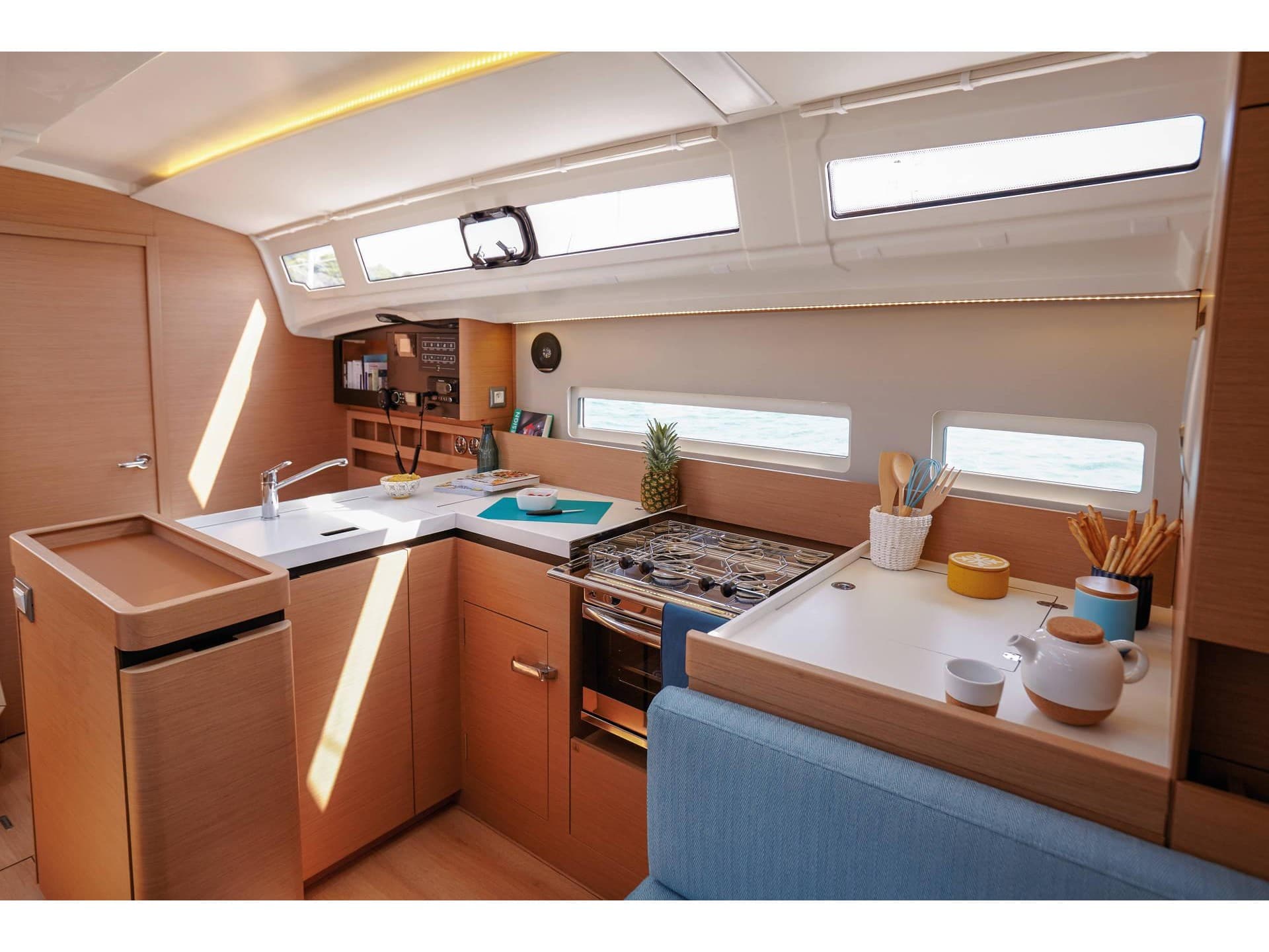 Jeanneau Sun Odyssey 410 TENTO – bilde 4 av 8