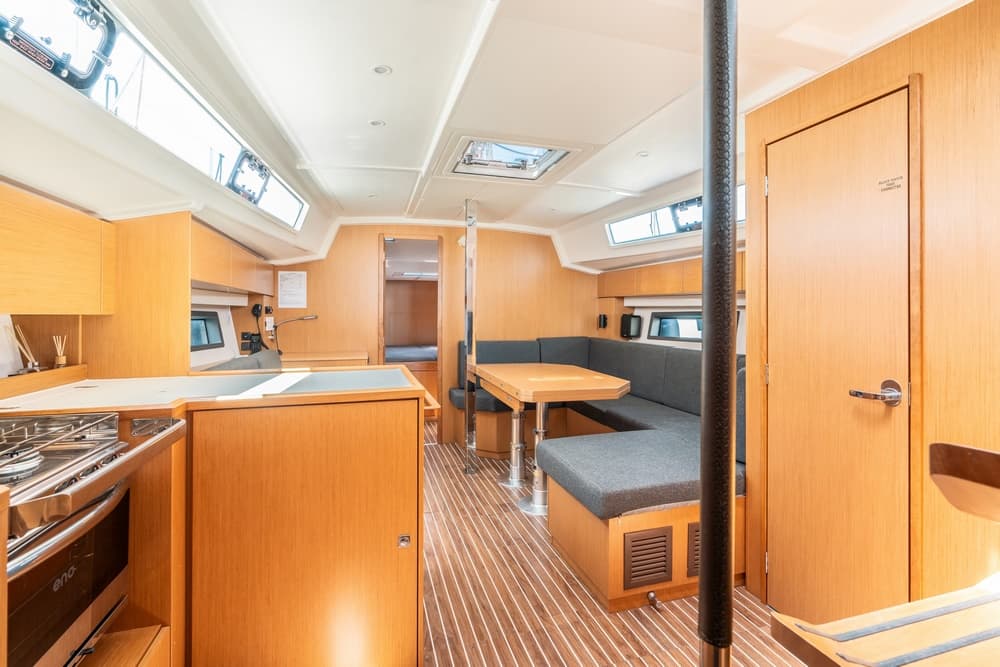 Bavaria C42 Harmonia – bilde 3 av 24