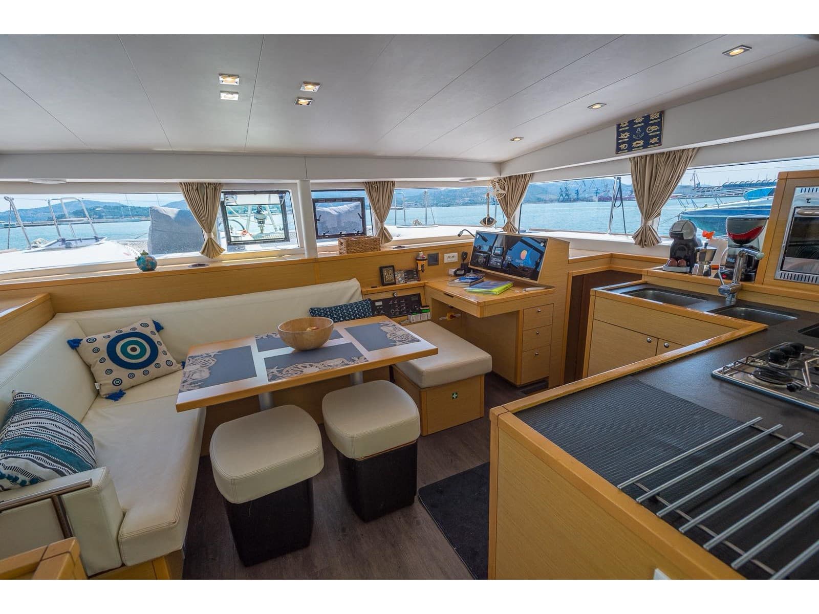Lagoon 400 S2 ASTRO – bilde 3 av 44
